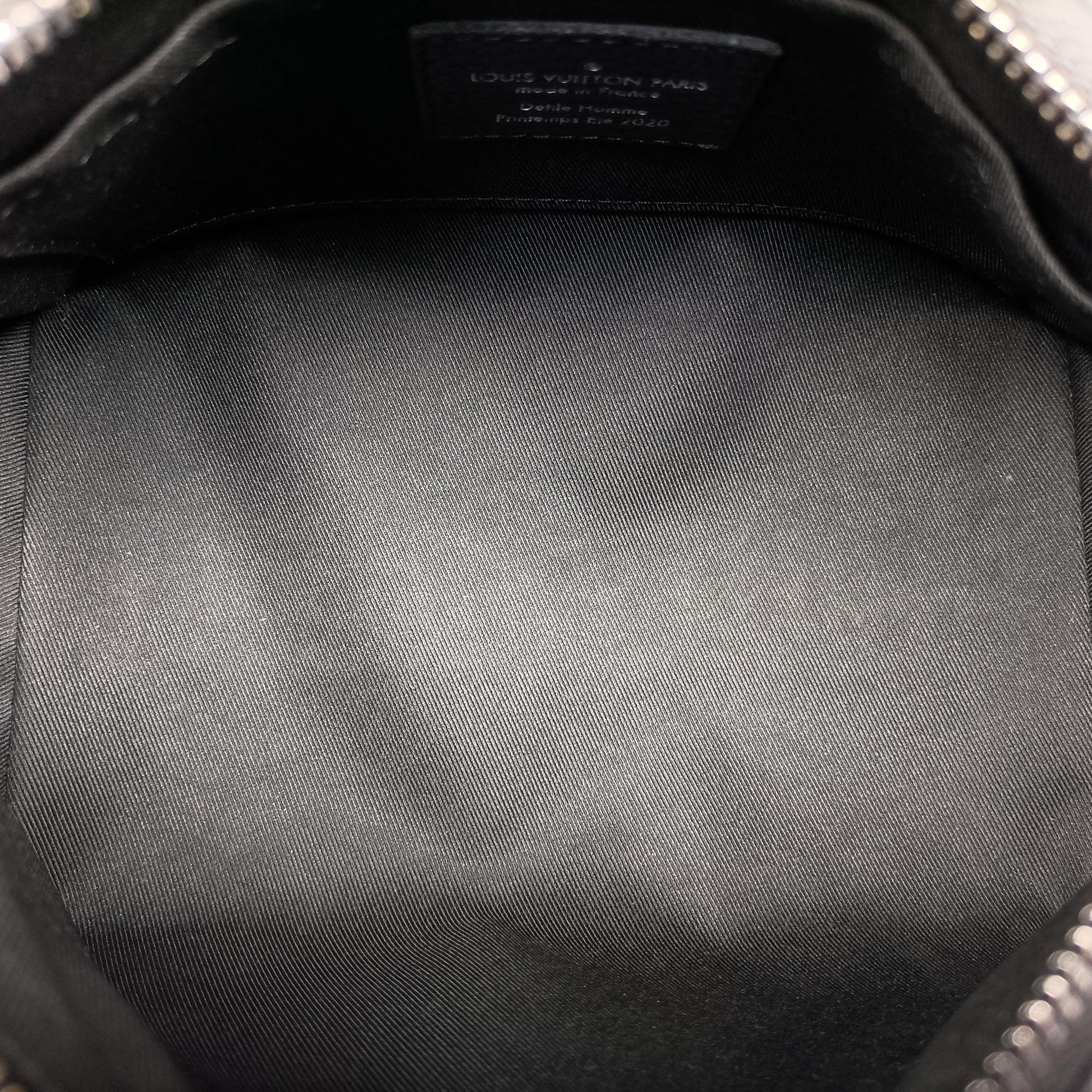 Triangle 	Messenger Noir Monogram Empreinte M55878 AR4129トリアングル メッセンジャー ノワール モノグラムアンプラント M55878 AR4129