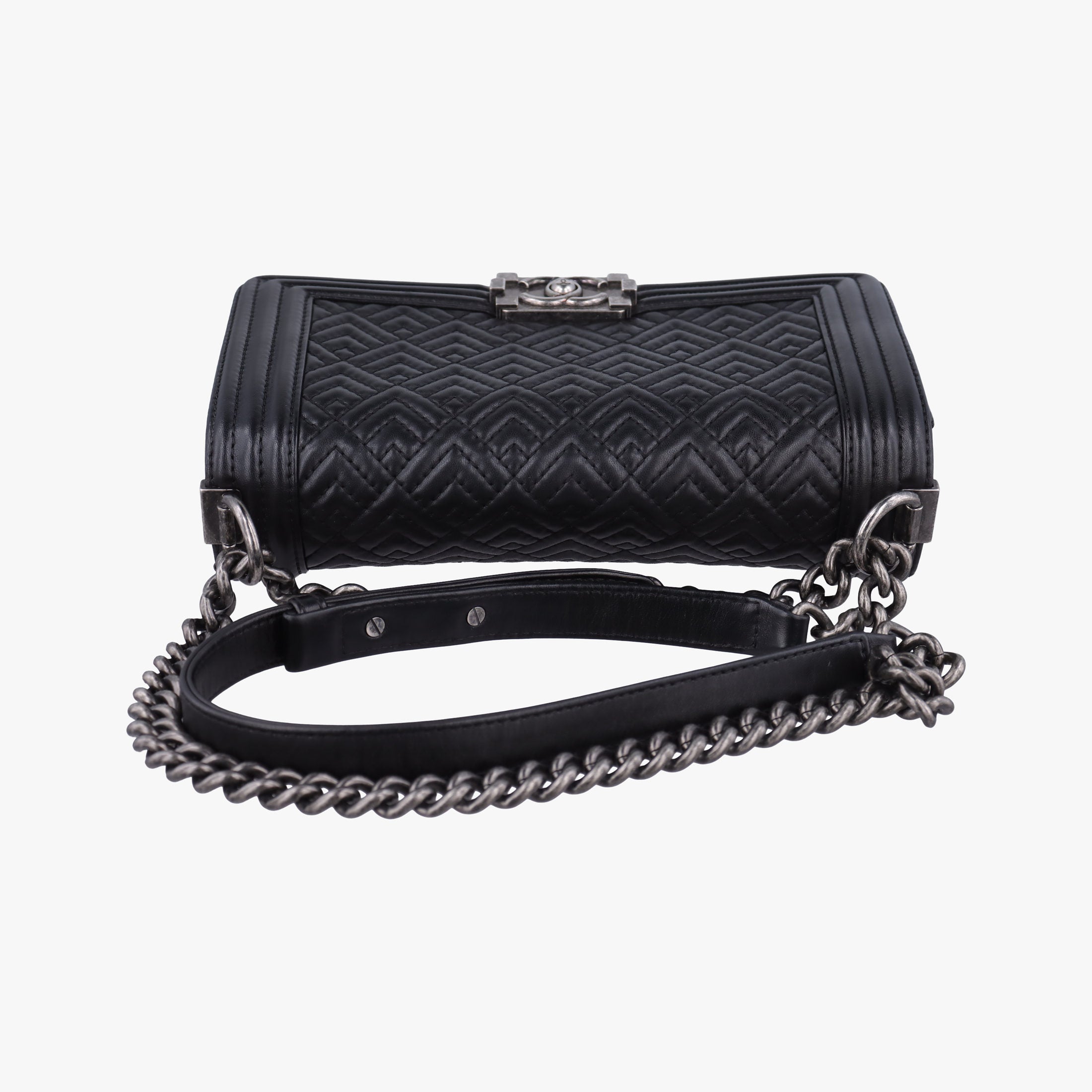 BOY CHANEL Black lambskin A67086 21635186ボーイシャネル ブラック ラムスキン A67086 21635186