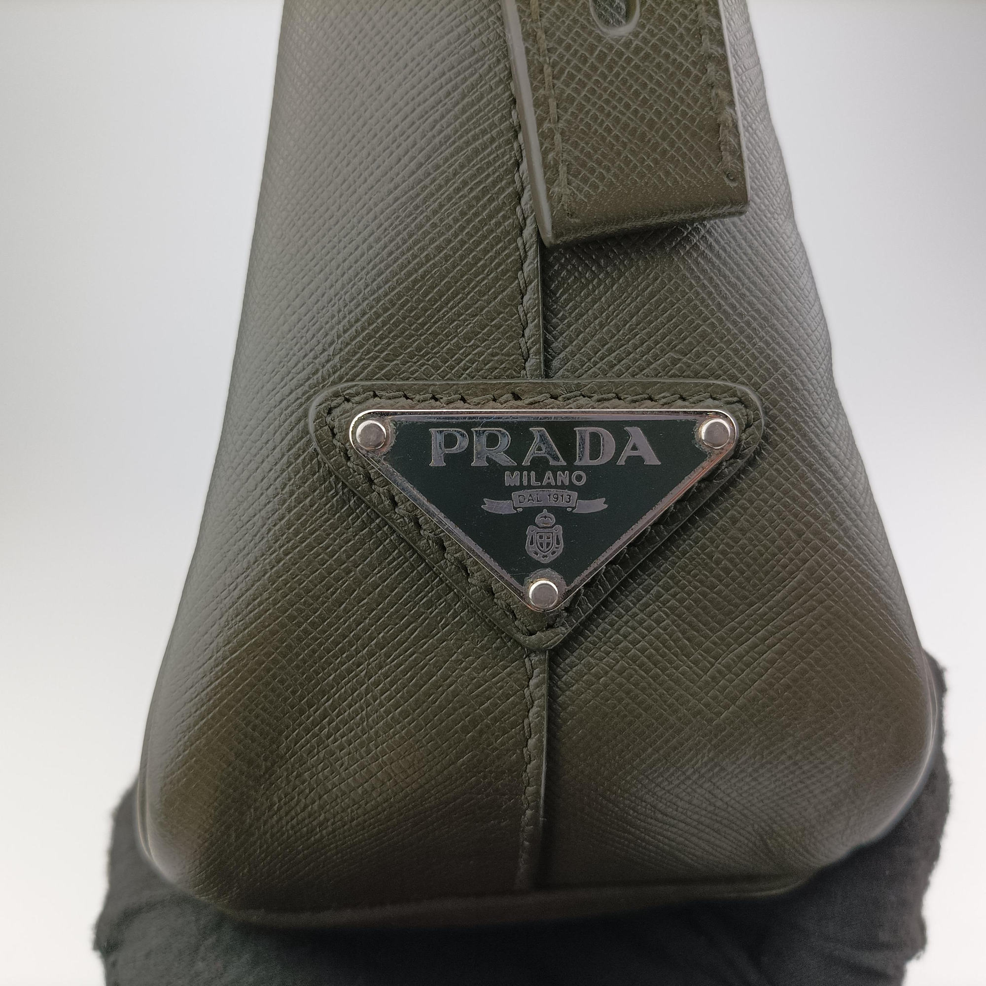 business bag briefcase Green SAFFIANO Leather 2VE363 31/Lビジネスバッグ ブリーフケース グリーン サフィアーノレザー 2VE363 31/L