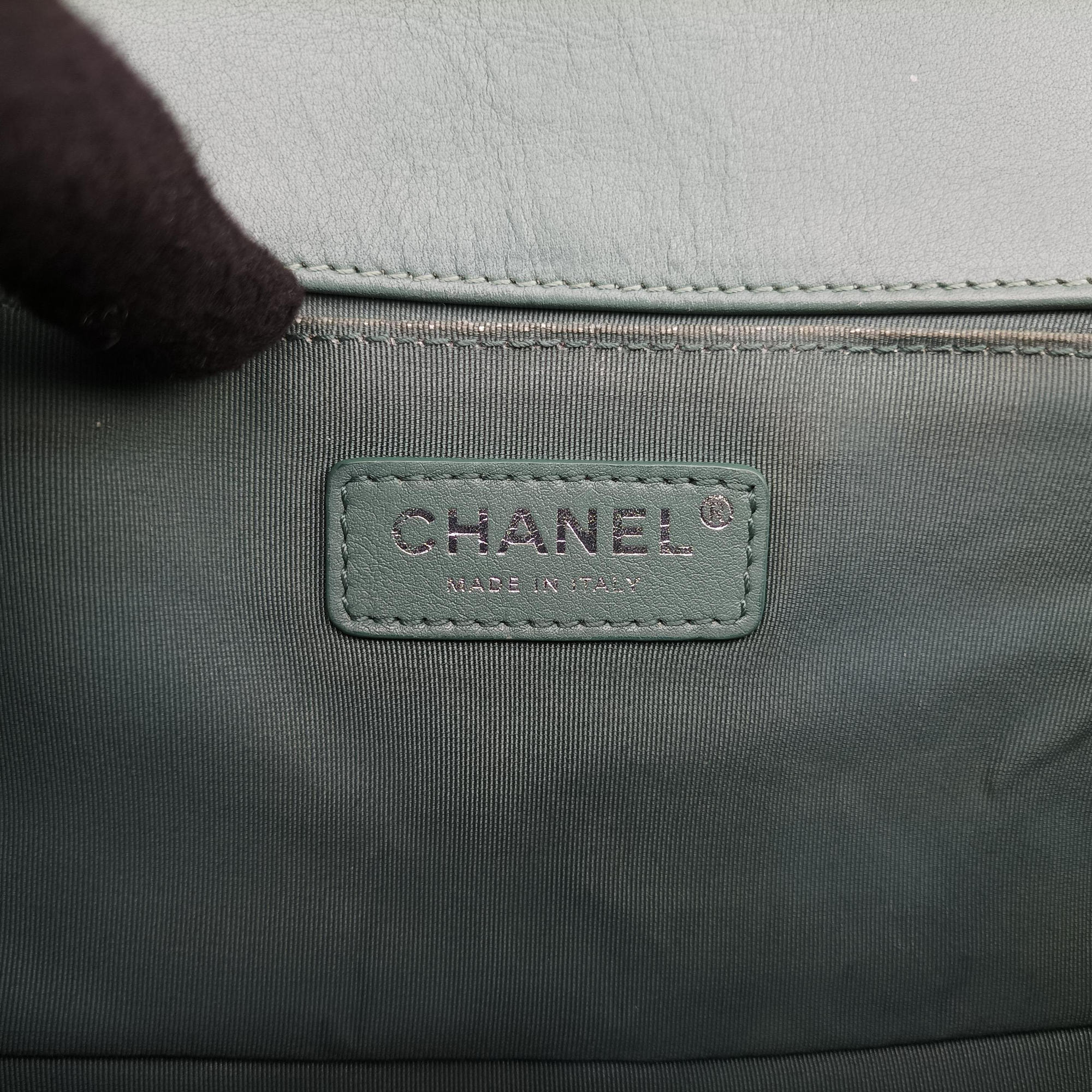 BOY CHANEL Green Leather A67086 26205628ボーイシャネル グリーン レザー A67086 26205628
