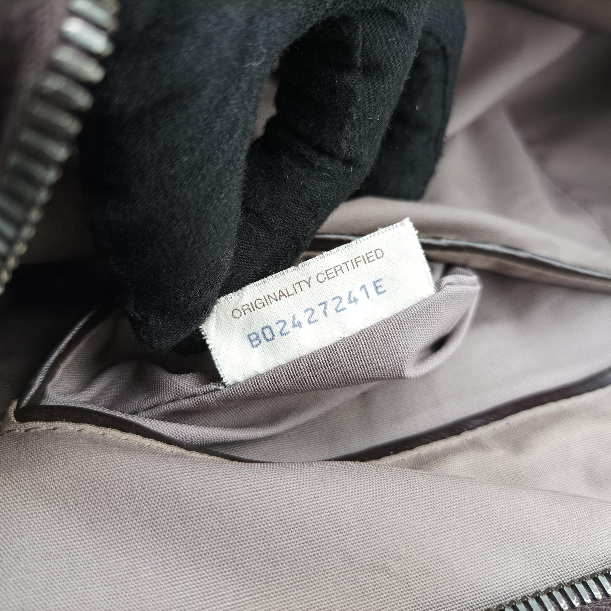 Intrecciato Brown lambskin B02427241Eイントレチャート ブラウン ラムスキン B02427241E