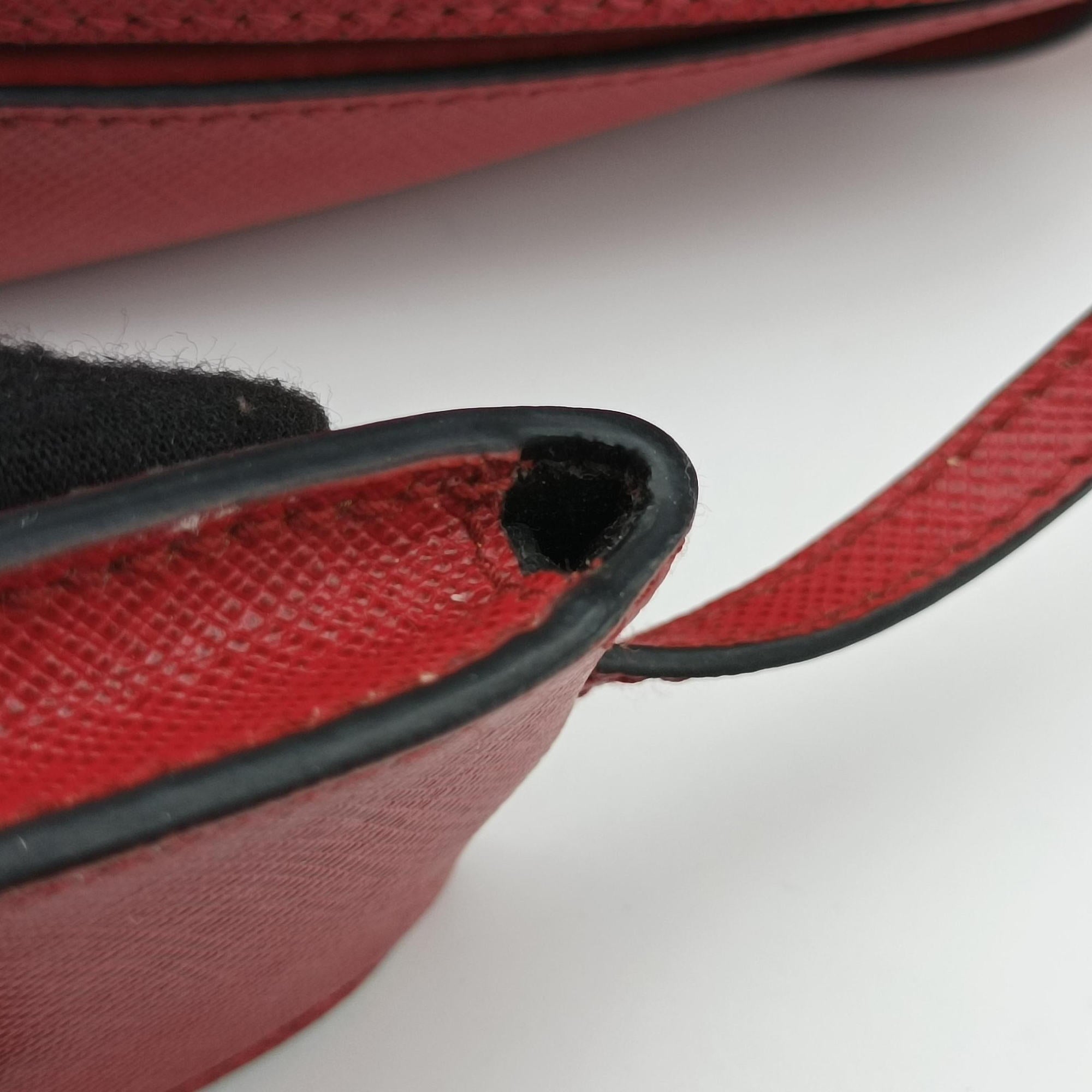 Sidonie Red Saffiano Leather 1BN005 7/Dシドニー  レッド サフィアーノレザー 1BN005 7/D