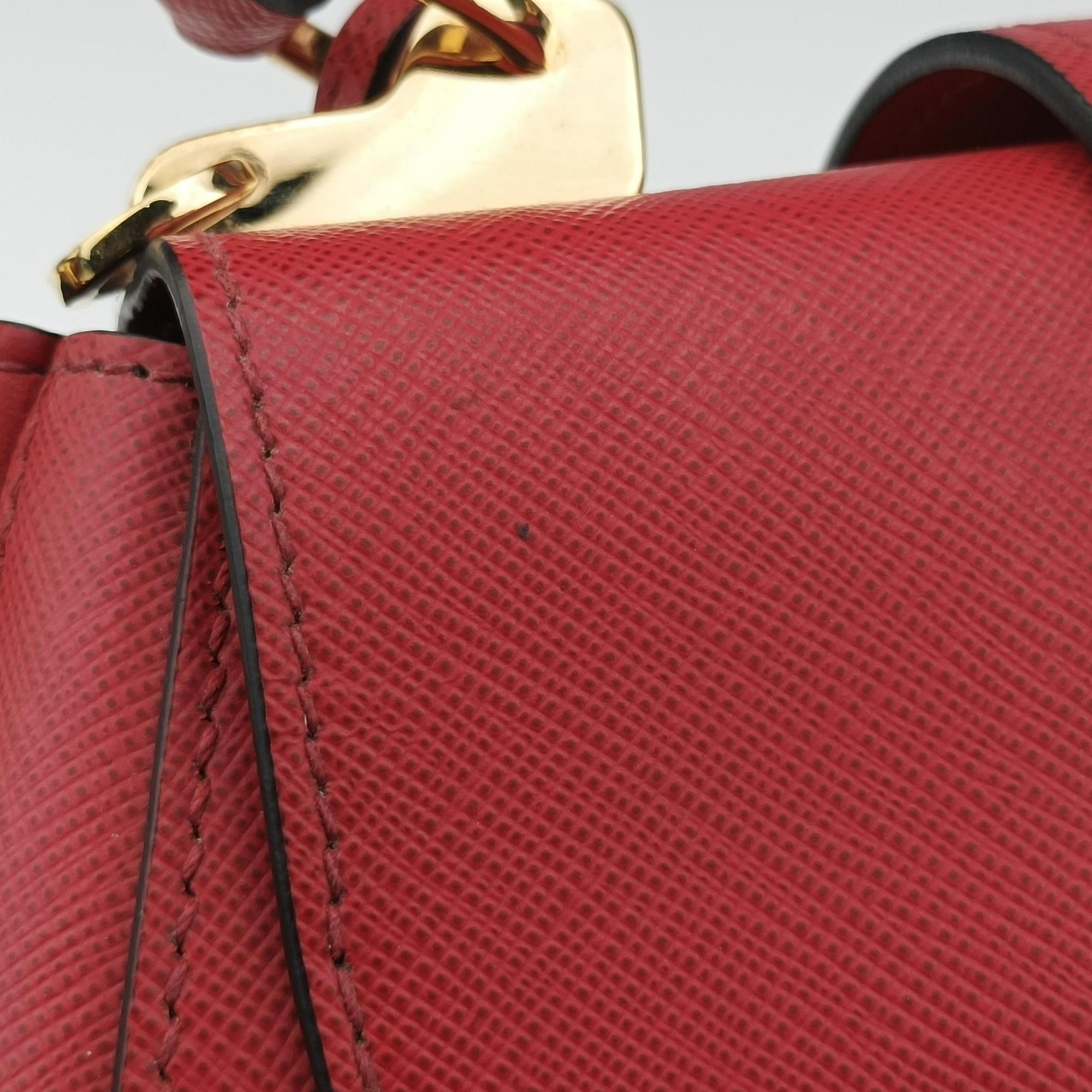 Sidonie Red Saffiano Leather 1BN005 7/Dシドニー  レッド サフィアーノレザー 1BN005 7/D