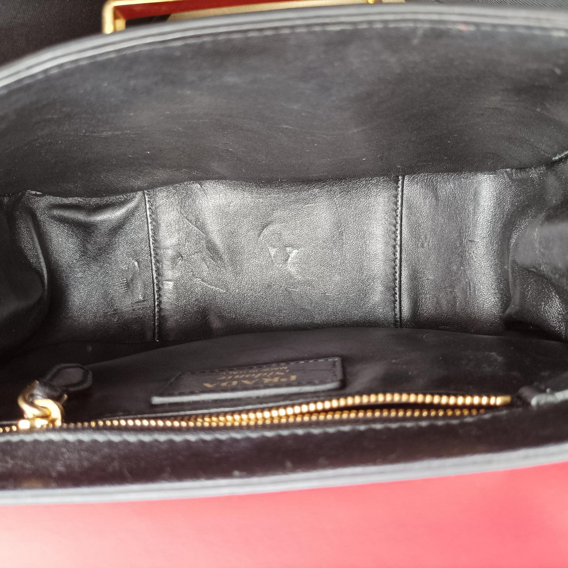 Sidonie Red Saffiano Leather 1BN005 7/Dシドニー  レッド サフィアーノレザー 1BN005 7/D