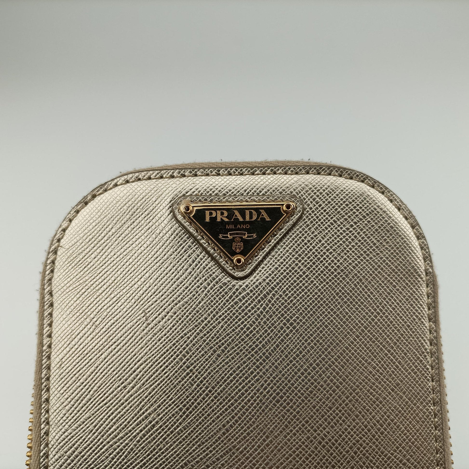 Triangle logo Golden Saffiano Leather 1DH030 85トライアングルロゴ ゴールド サフィアーノレザー 1DH030 85