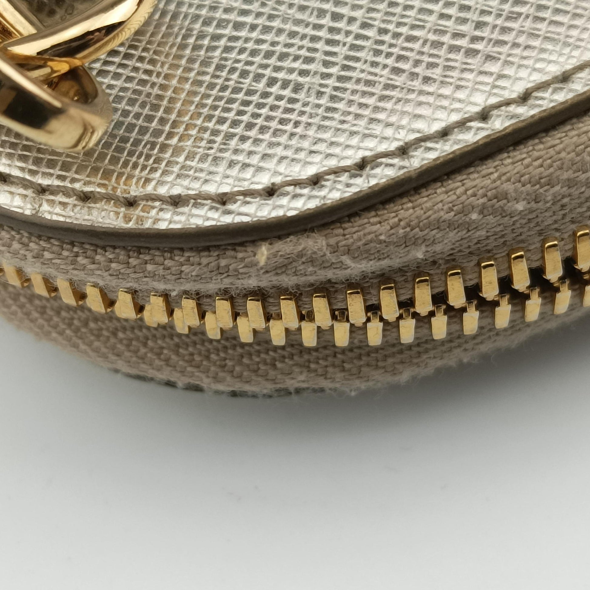 Triangle logo Golden Saffiano Leather 1DH030 85トライアングルロゴ ゴールド サフィアーノレザー 1DH030 85