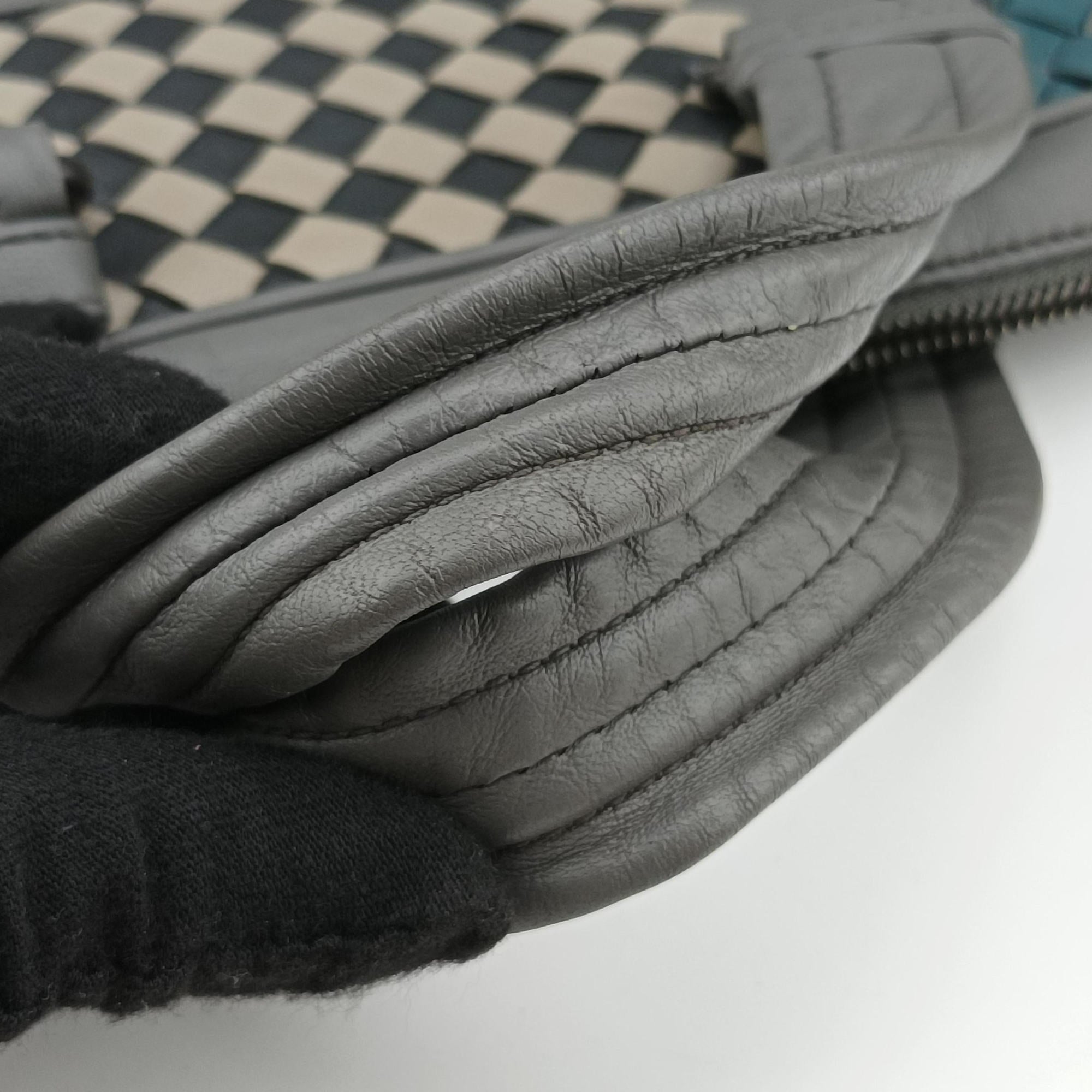 Intrecciato Grey Leather B08050417Hイントレチャート グレー レザー B08050417H