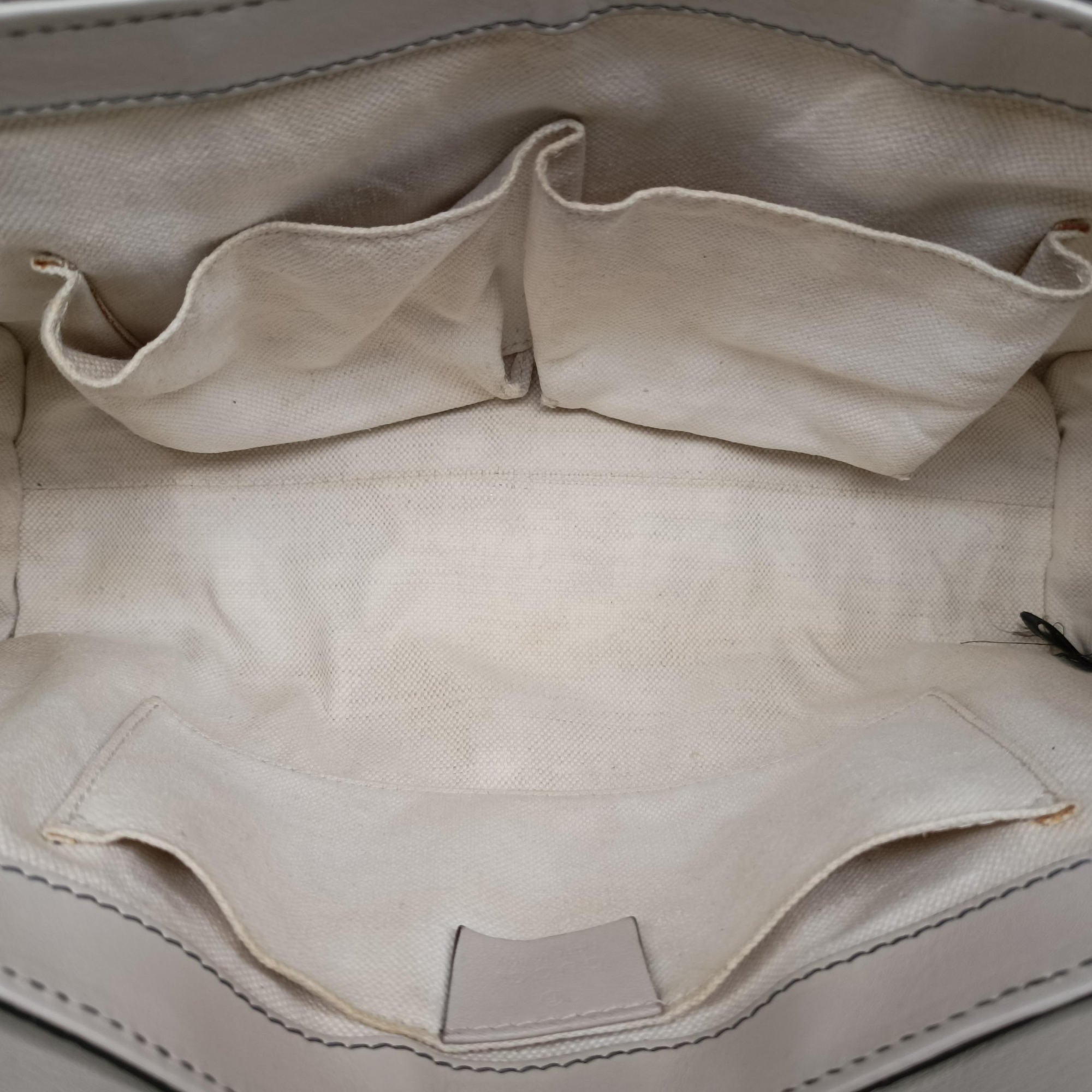Emily White Leather 295402 C012739906エミリー ホワイト レザー 295402 C012739906