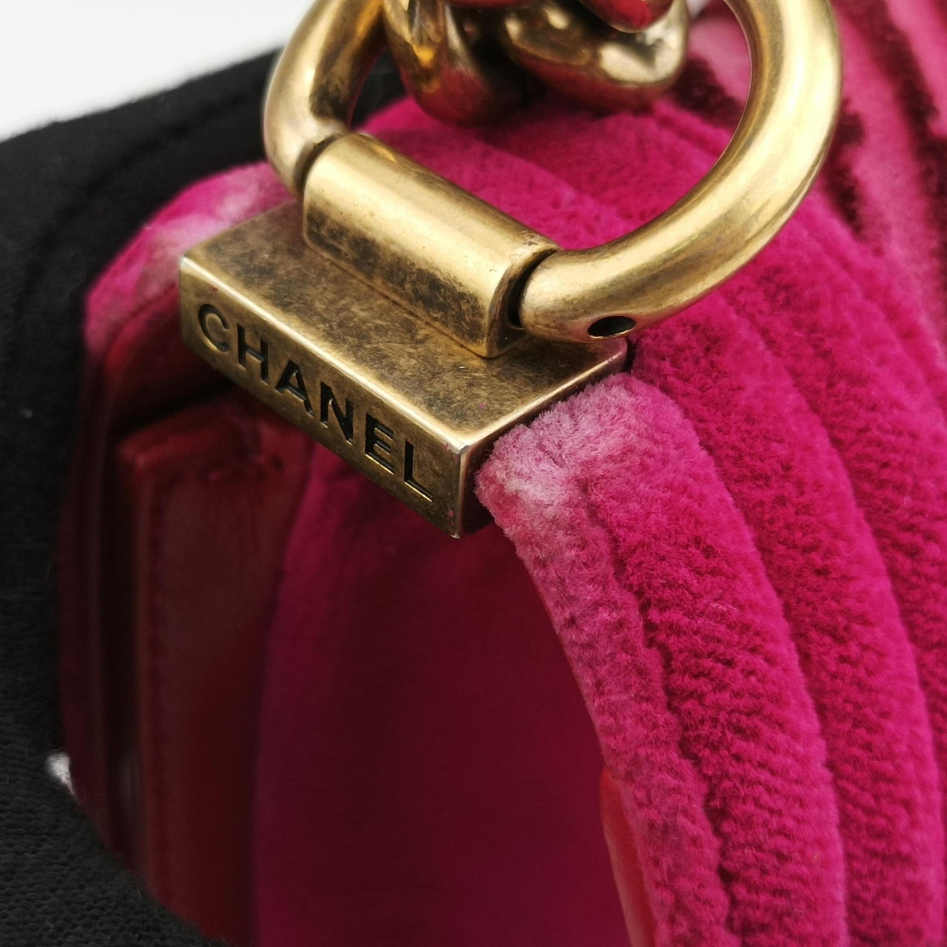 BOY CHANEL Pink velour A67085 24512994ボーイシャネル ピンク ベロア A67085 24512994