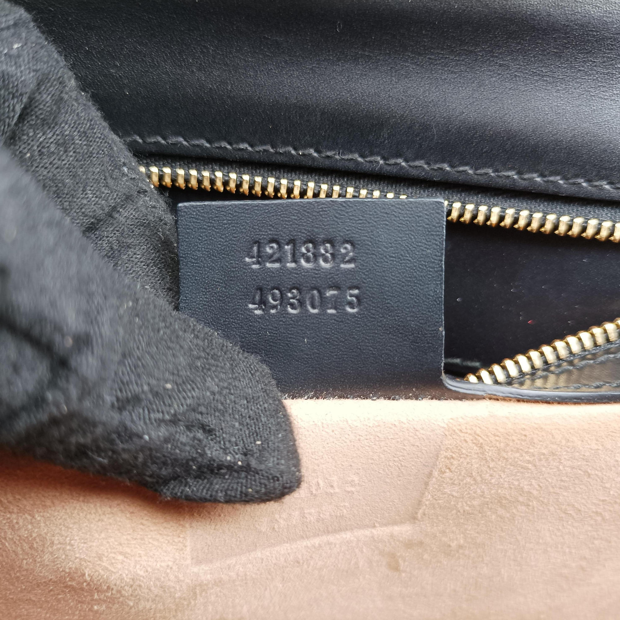 Sylvie Black Leather 421882 H021404700シルヴィ ブラック レザー 421882 H021404700