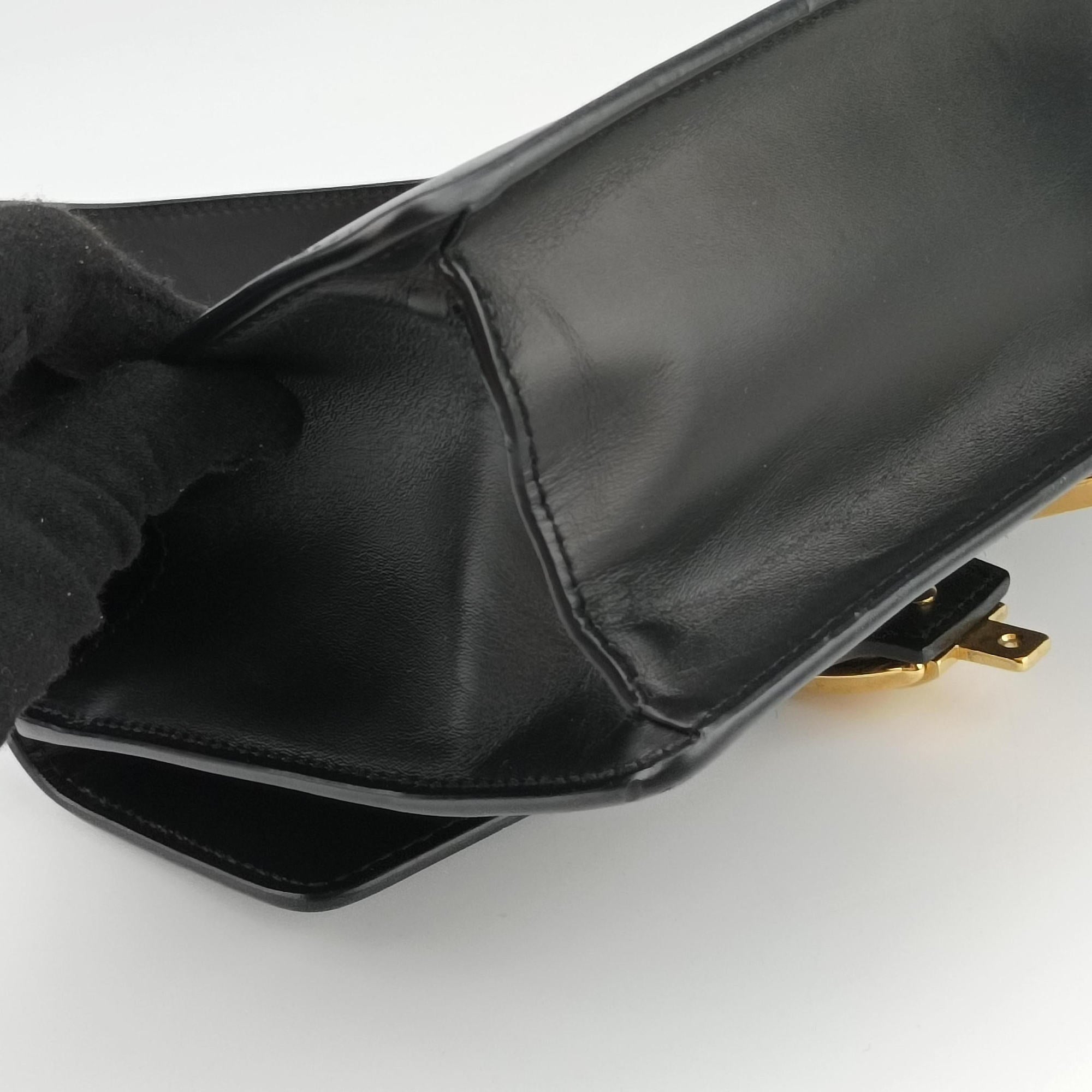 Sylvie Black Leather 421882 H021404700シルヴィ ブラック レザー 421882 H021404700