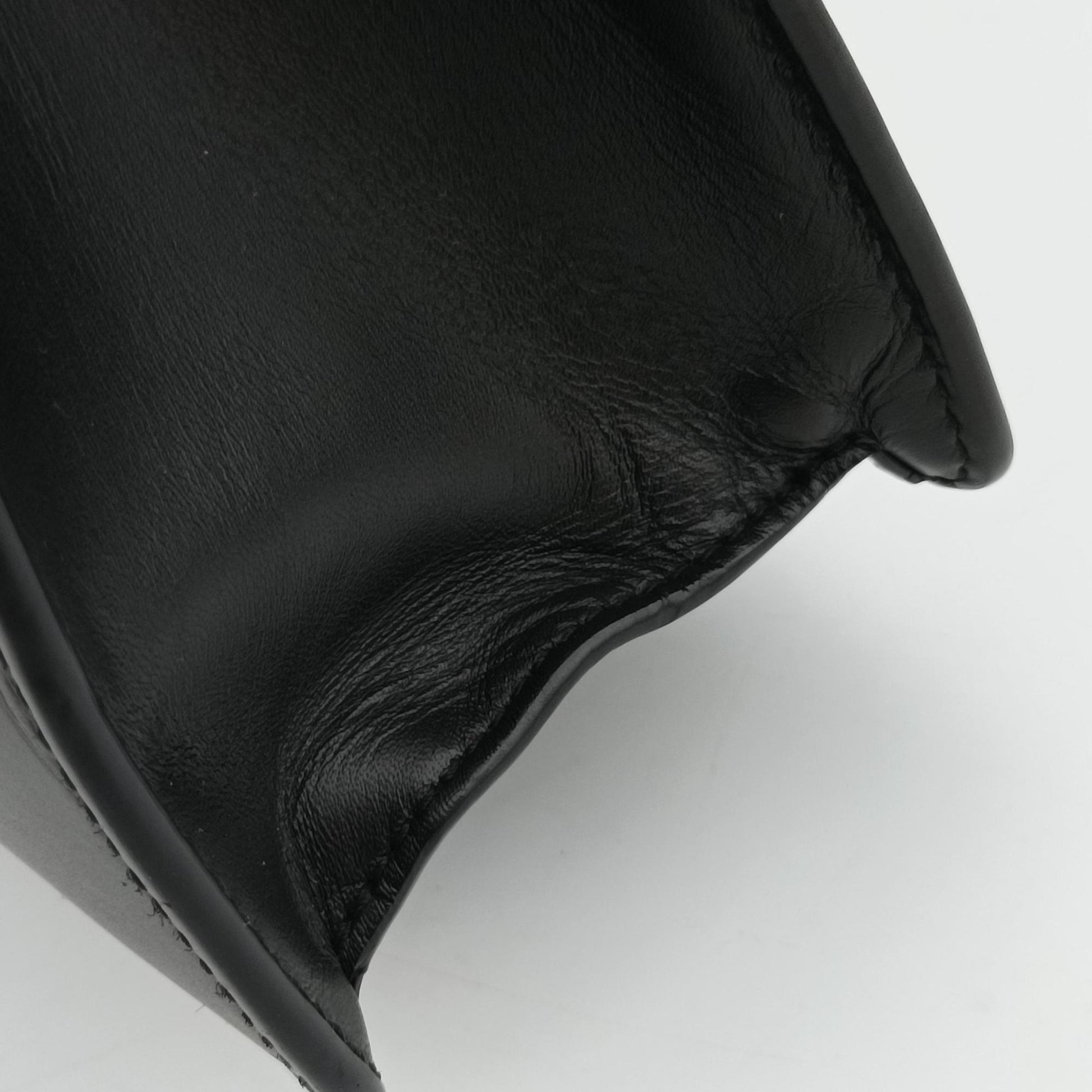 Sylvie Black Leather 421882 H021404700シルヴィ ブラック レザー 421882 H021404700
