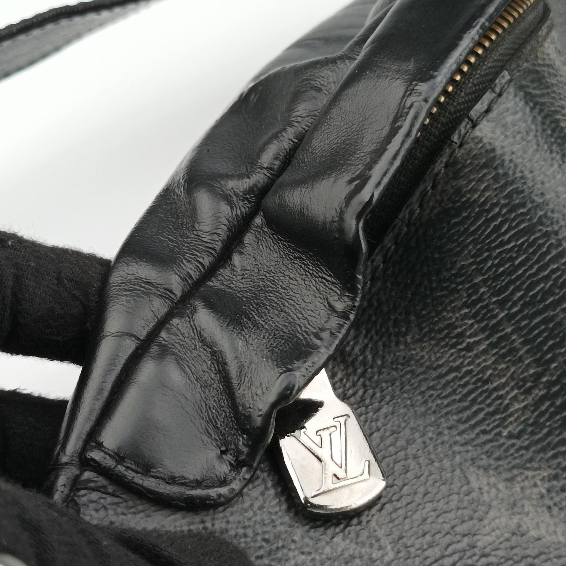 Discovery Bum Bag Black Monogram eclipse M44336 SA4199ディスカバリーバムバッグ ブラック モノグラム エクリプス M44336 SA4199