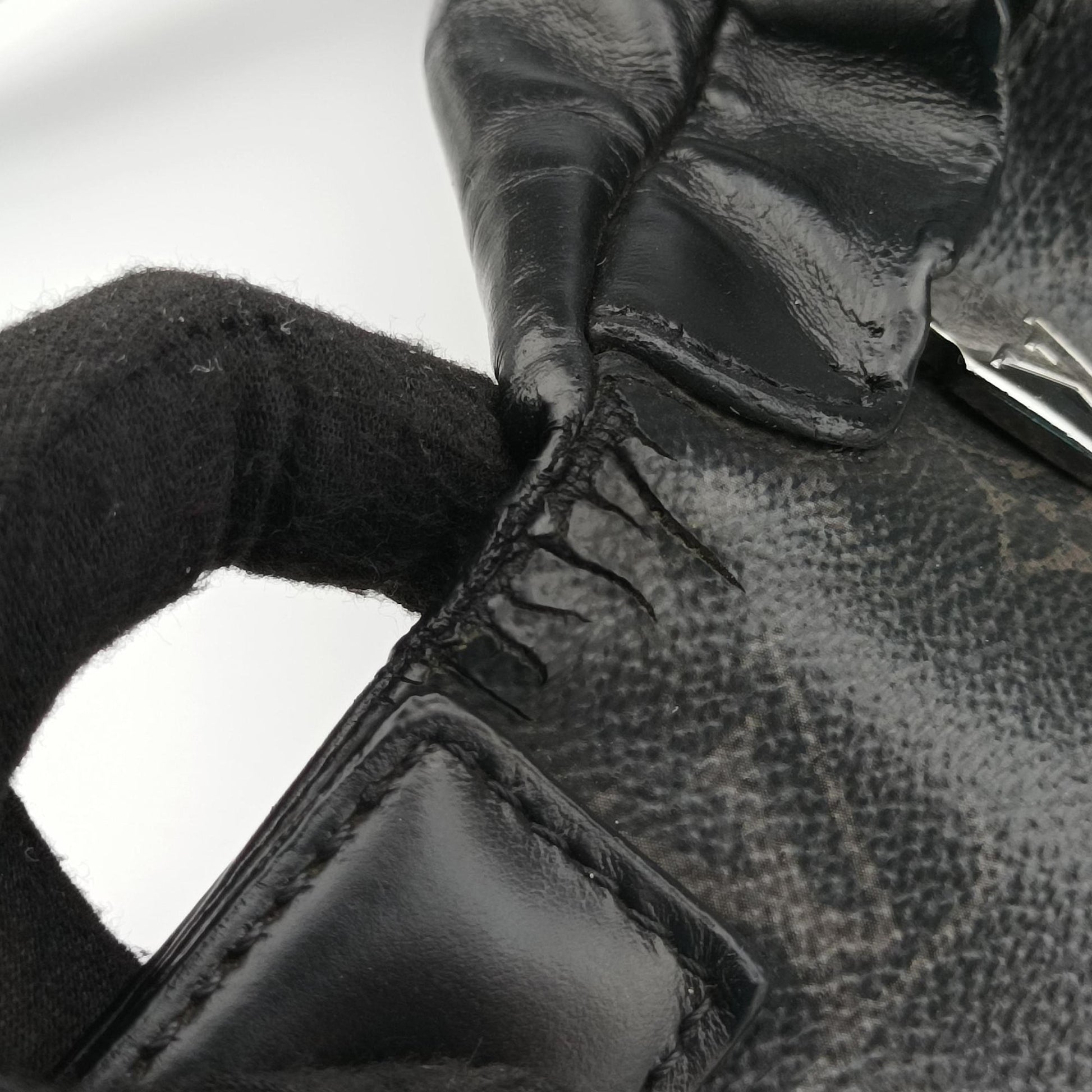 Discovery Bum Bag Black Monogram eclipse M44336 SA4199ディスカバリーバムバッグ ブラック モノグラム エクリプス M44336 SA4199