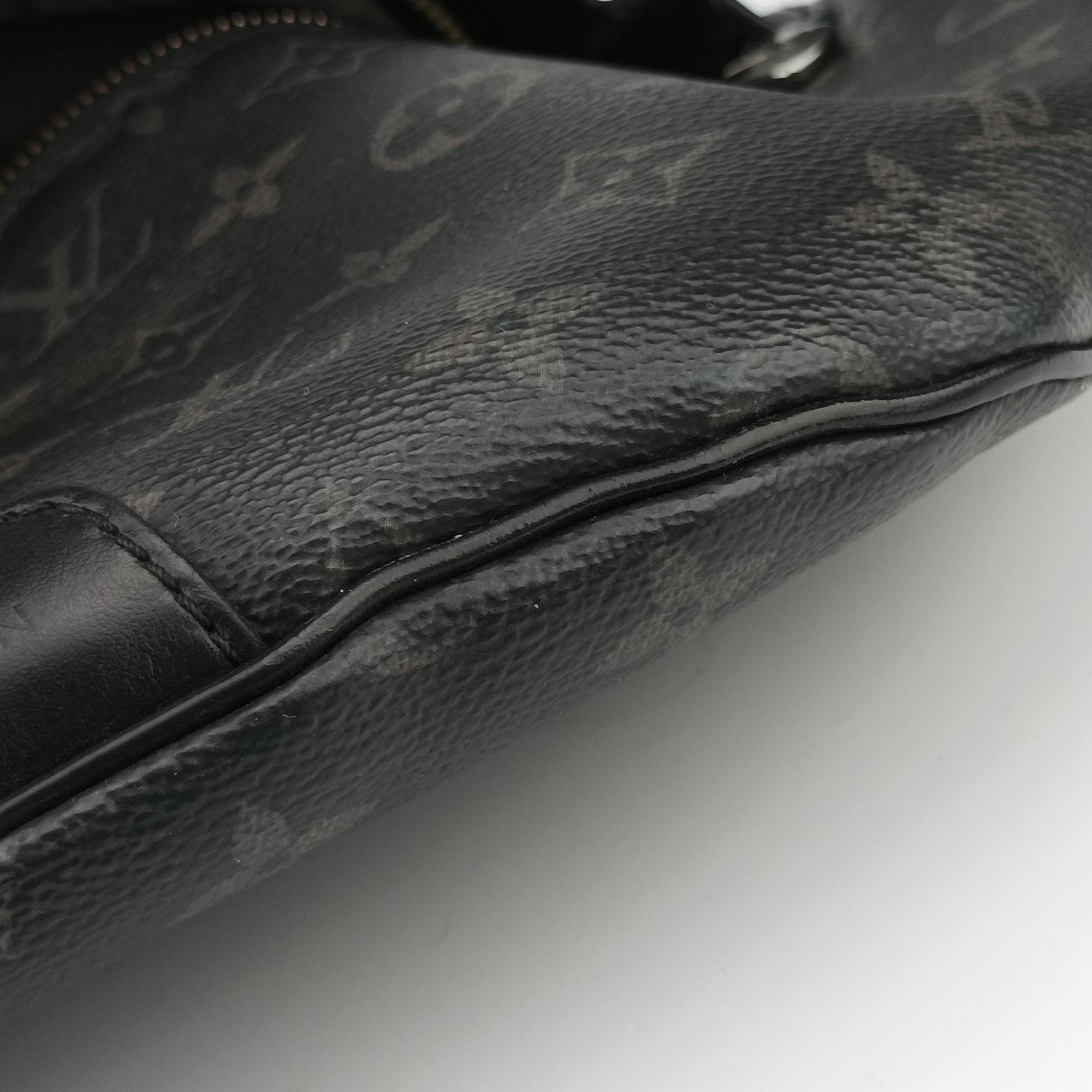 Discovery Bum Bag Black Monogram eclipse M44336 SA4199ディスカバリーバムバッグ ブラック モノグラム エクリプス M44336 SA4199