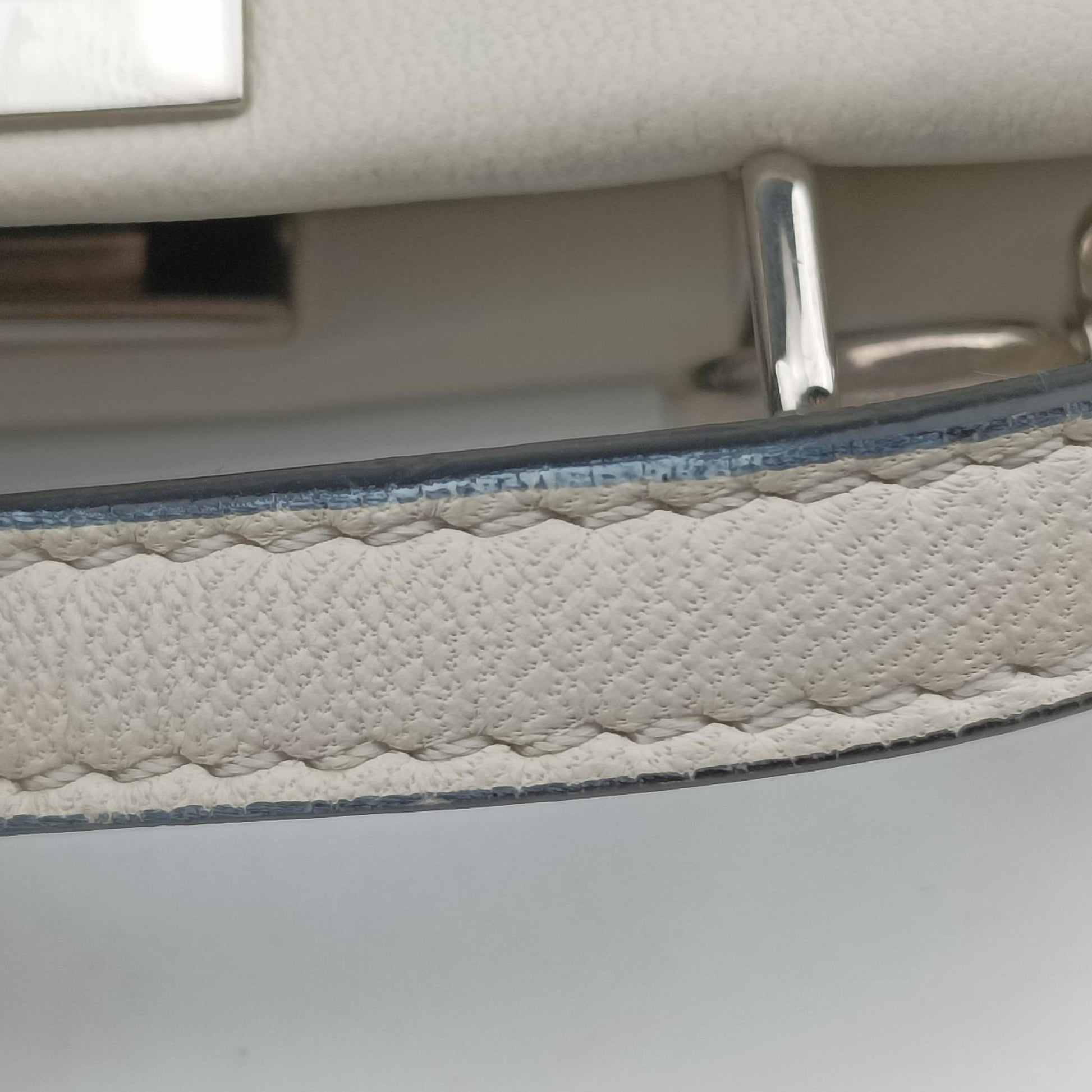 Micro Peekaboo White Leather 8M0355 8M0355-K47-150-0501マイクロピーカブー ホワイト レザー 8M0355 8M0355-K47-150-0501