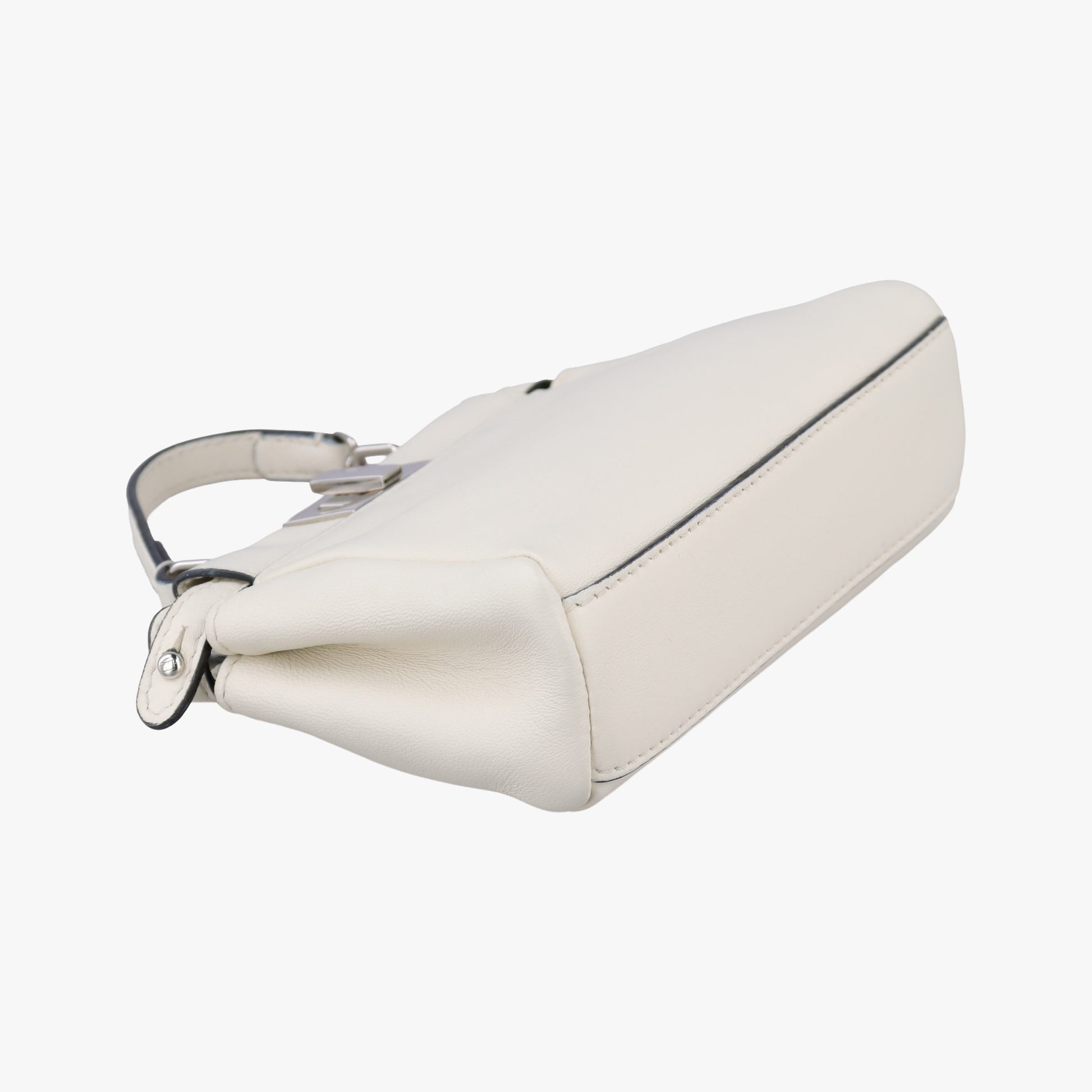 Micro Peekaboo White Leather 8M0355 8M0355-K47-150-0501マイクロピーカブー ホワイト レザー 8M0355 8M0355-K47-150-0501
