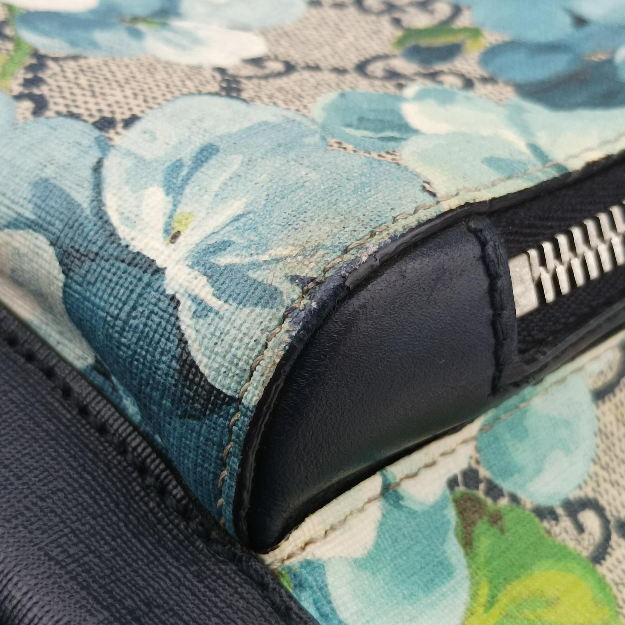 GG Blooms Beige×Navy×Multicolor PVC coated canvas 546327 B012373243GGブルームス ベージュ×ネイビー×マルチカラー PVCコーティングキャンバス 546327 B012373243