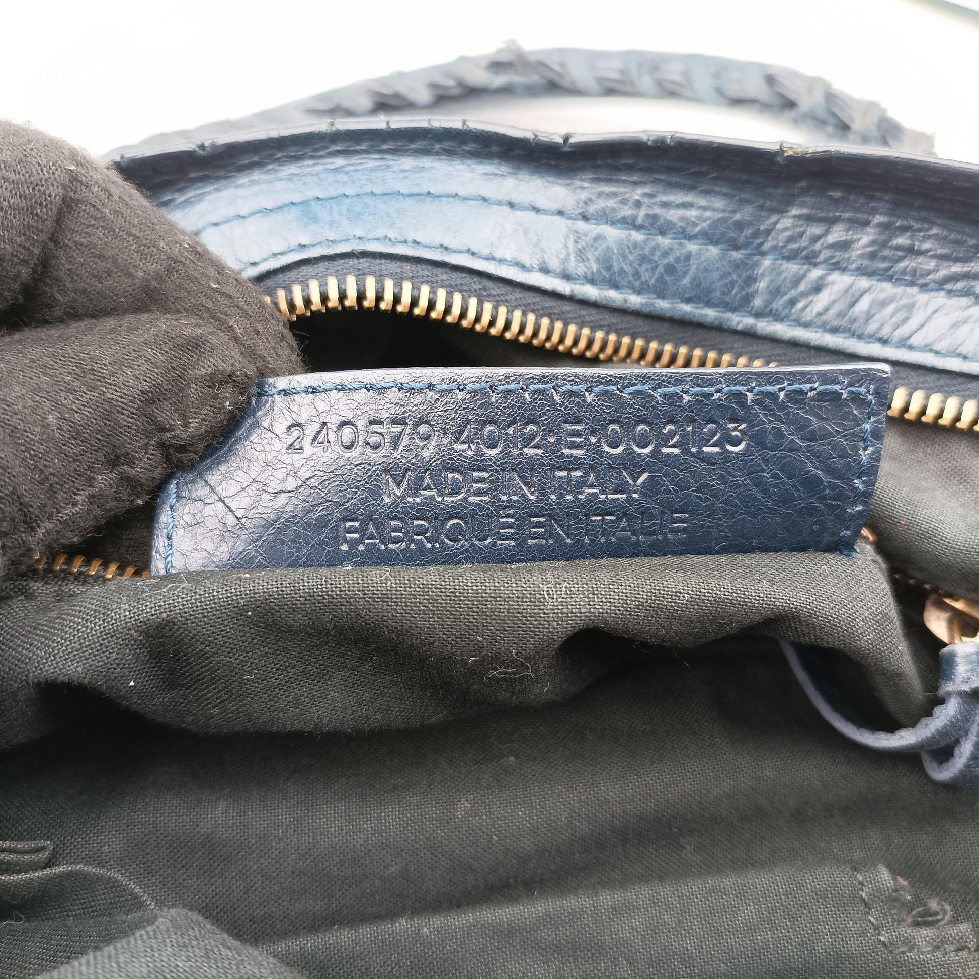 Giant City Navy lambskin 240579.4012.E.002123ジャイアントシティ ネイビー ラムスキン 240579.4012.E.002123