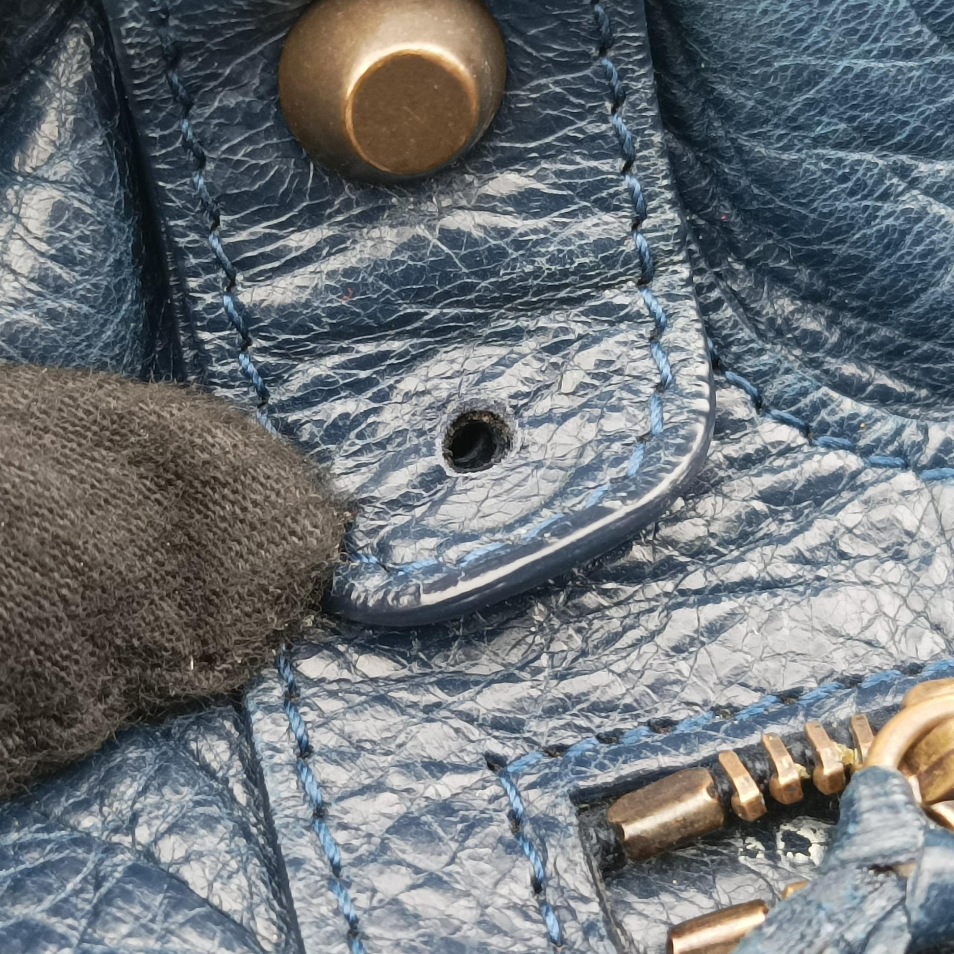 Giant City Navy lambskin 240579.4012.E.002123ジャイアントシティ ネイビー ラムスキン 240579.4012.E.002123