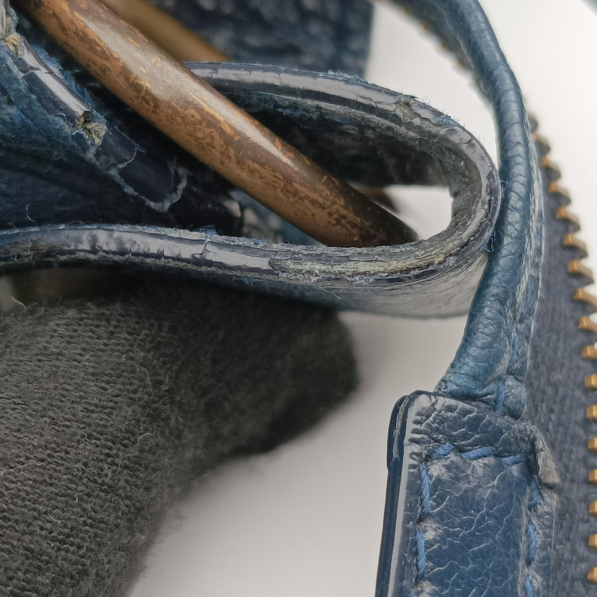 Giant City Navy lambskin 240579.4012.E.002123ジャイアントシティ ネイビー ラムスキン 240579.4012.E.002123
