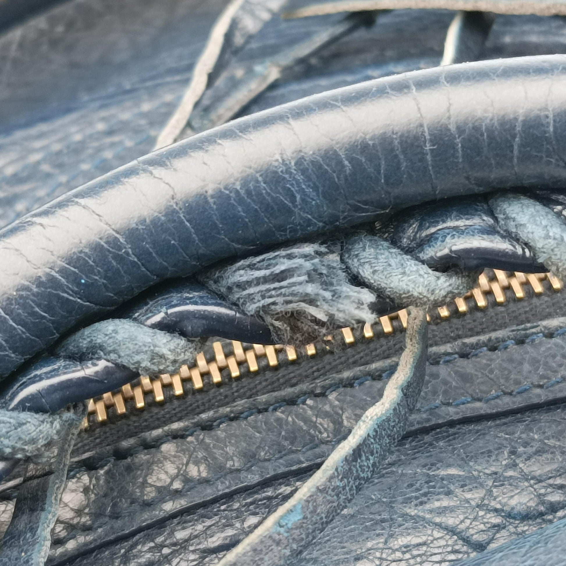 Giant City Navy lambskin 240579.4012.E.002123ジャイアントシティ ネイビー ラムスキン 240579.4012.E.002123