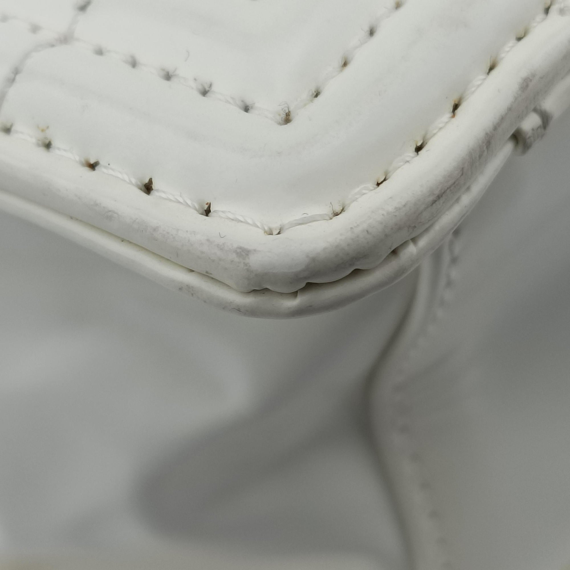 Boy Chanel White Leather A67019 16157345ボーイシャネル ホワイト レザー A67019 16157345