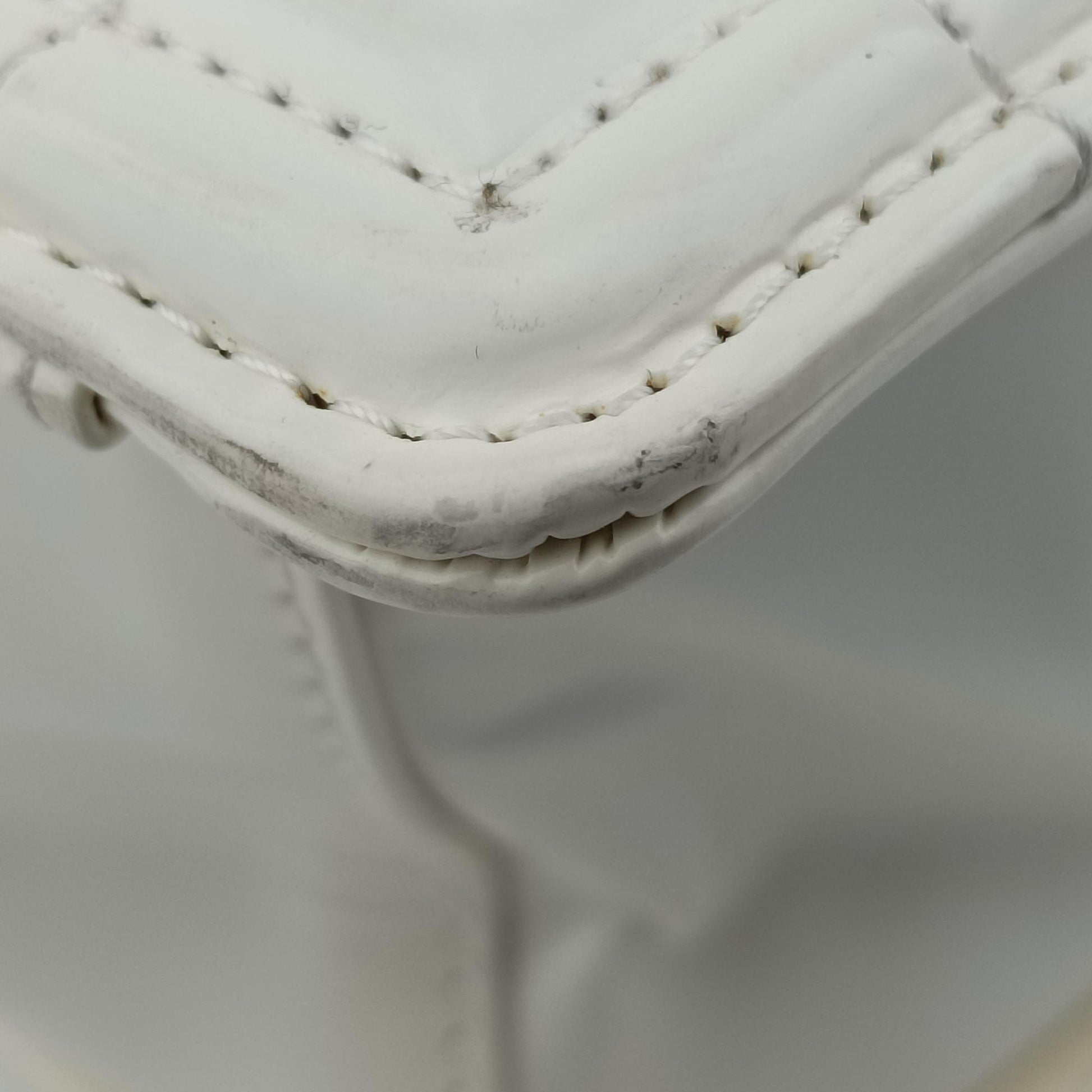 Boy Chanel White Leather A67019 16157345ボーイシャネル ホワイト レザー A67019 16157345