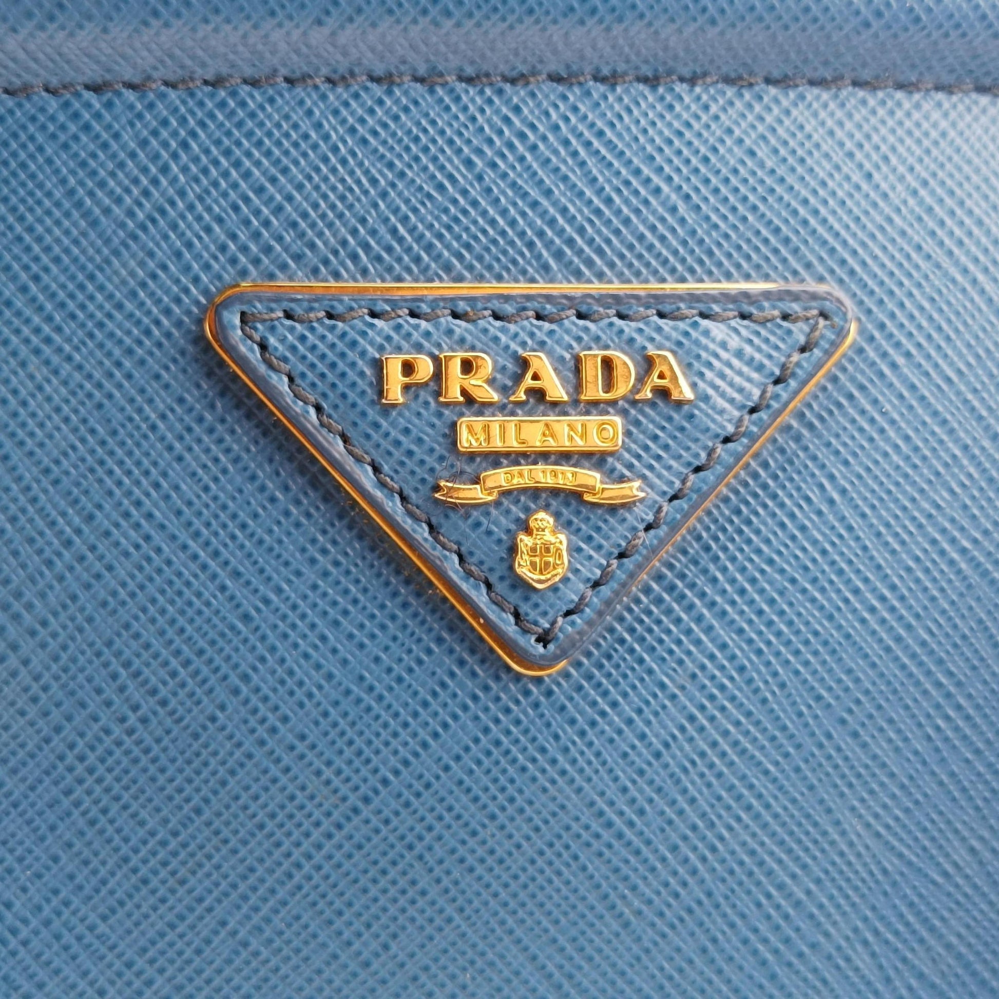 Promenade Blue SAFFIANO Leather BN2538 14 IVプロムナード ブルー サフィアーノレザー BN2538 14 IV