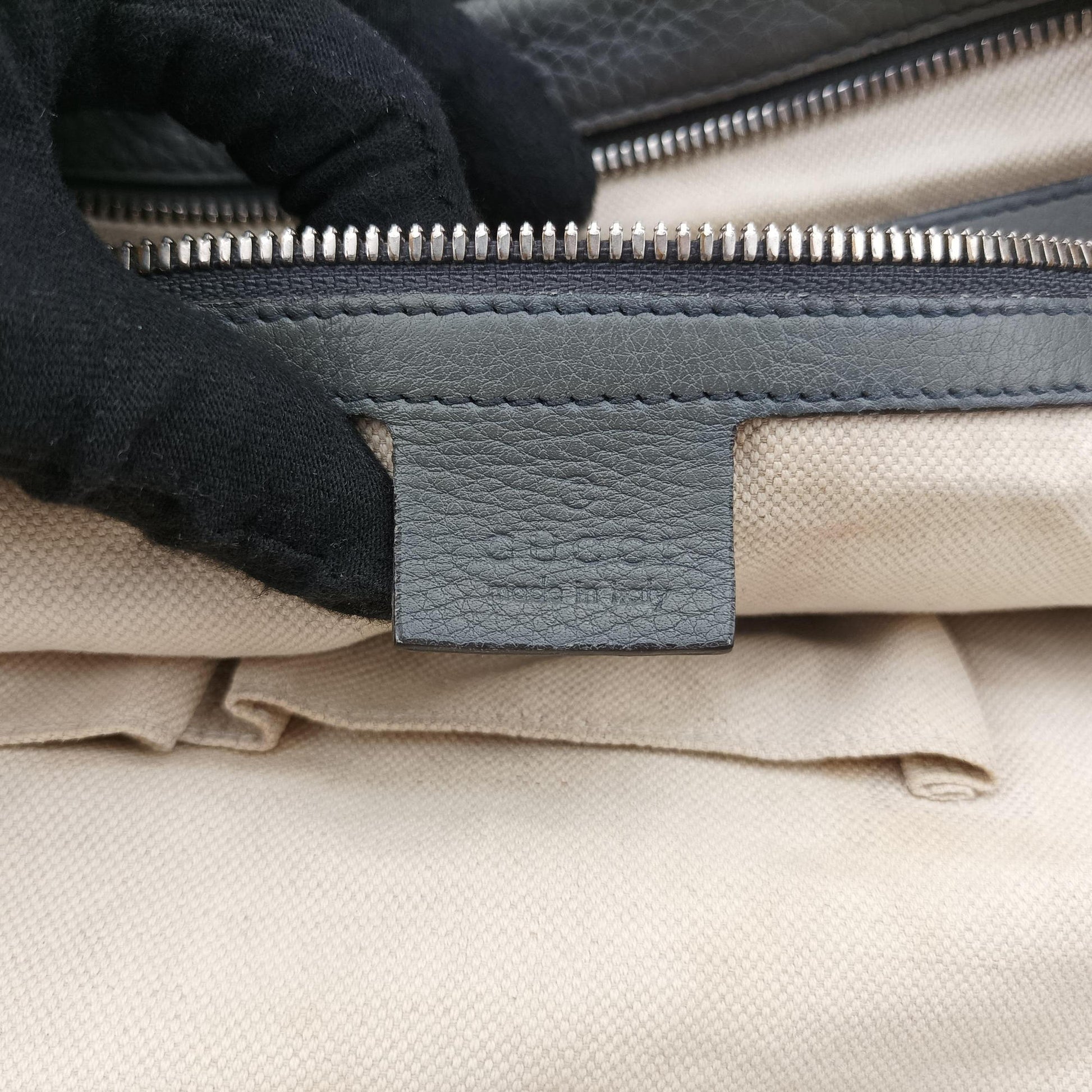 Soho Grey Leather 322057 F016050024ソーホー グレー レザー 322057 F016050024
