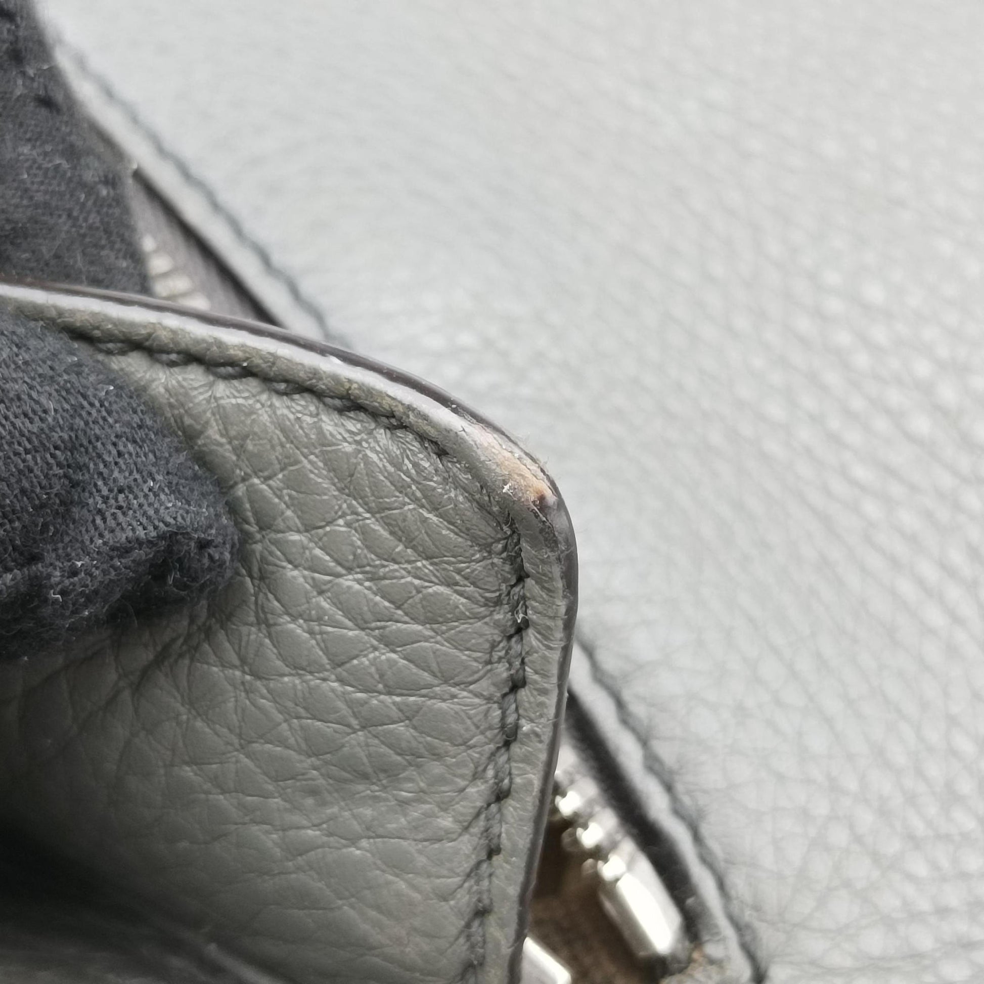 Soho Grey Leather 322057 F016050024ソーホー グレー レザー 322057 F016050024