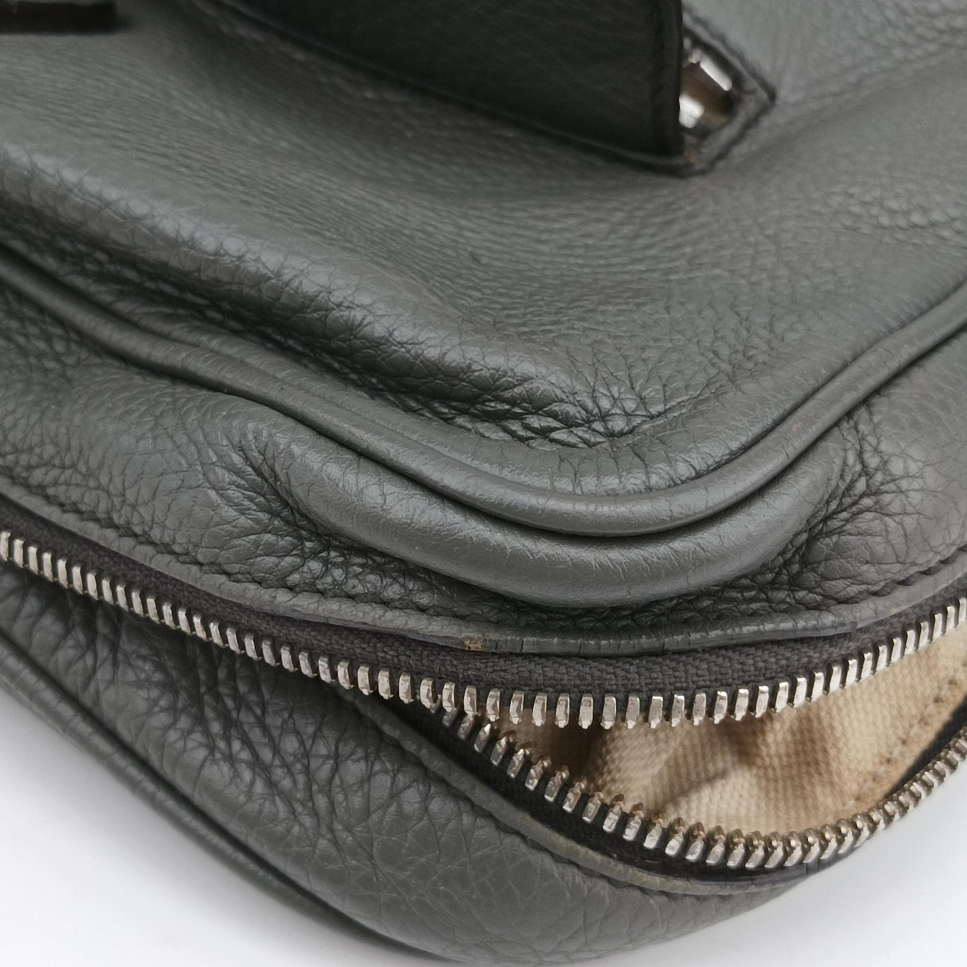 Soho Grey Leather 322057 F016050024ソーホー グレー レザー 322057 F016050024