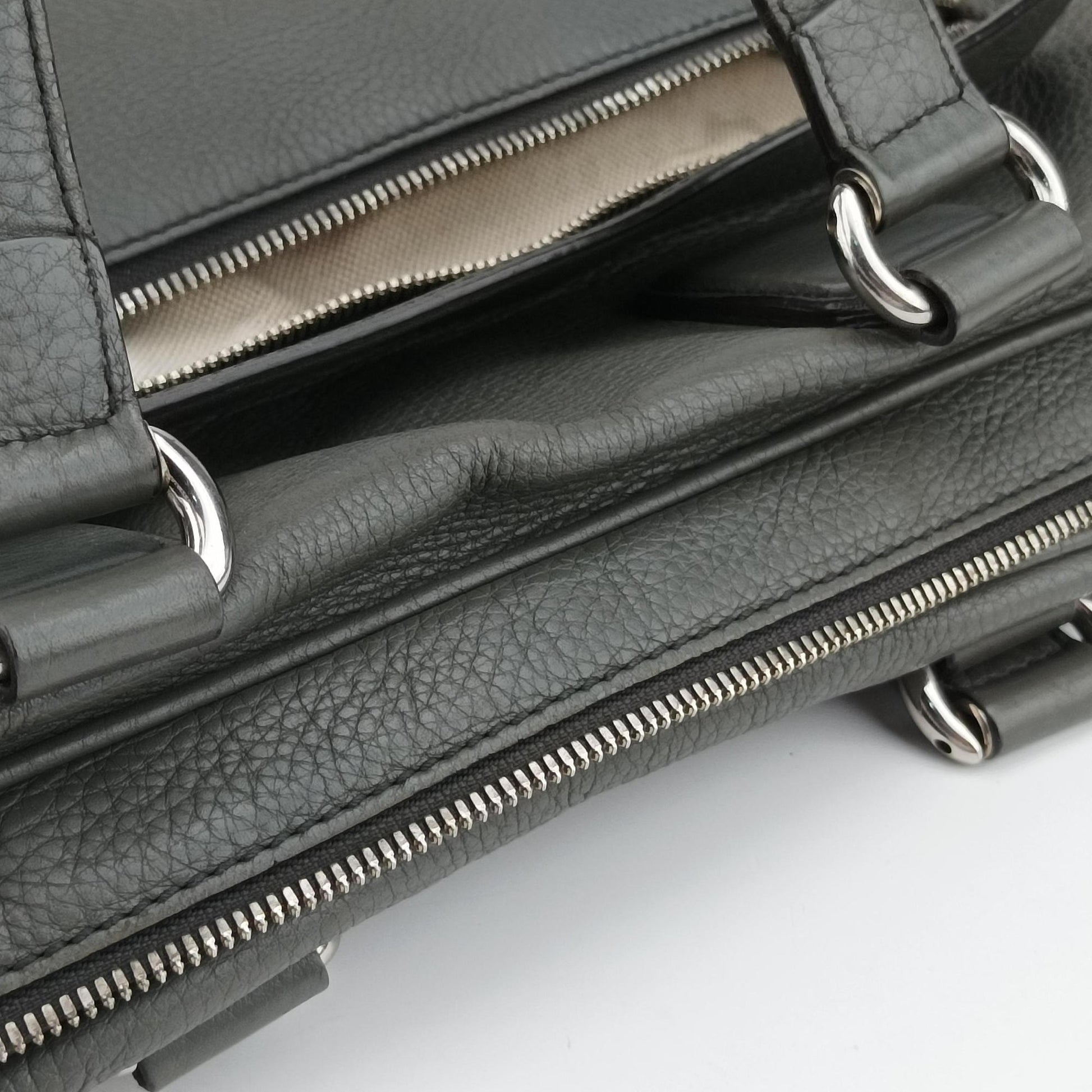 Soho Grey Leather 322057 F016050024ソーホー グレー レザー 322057 F016050024