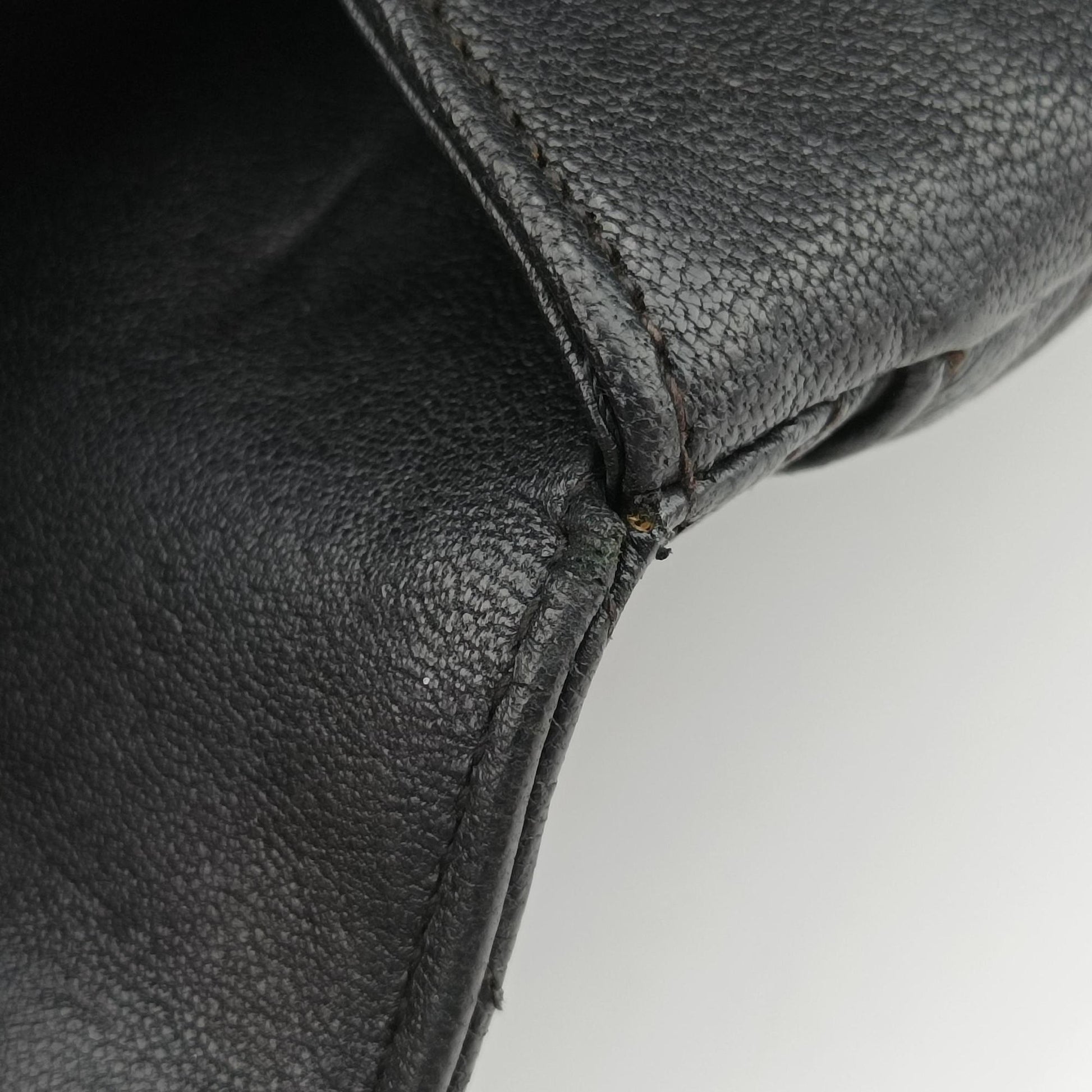 COLLEGE Black Leather 428056 GUE428056.0916カレッジ ブラック レザー 428056 GUE428056.0916