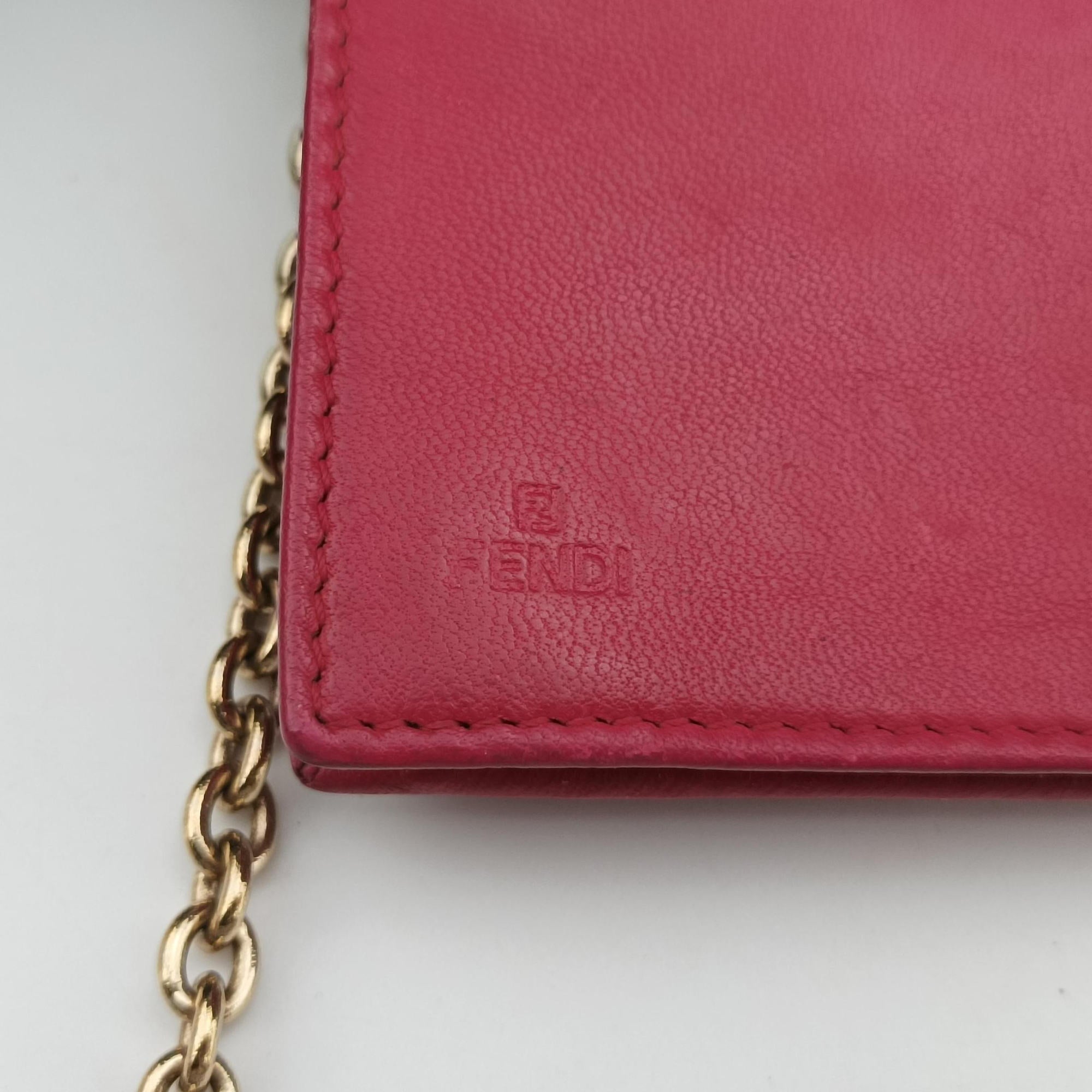 Logo Embossed Rose Leather 8M0219 2401.8M0219-YMY-089ロゴ エンボス ローズ レッド レザー 8M0219 2401.8M0219-YMY-089