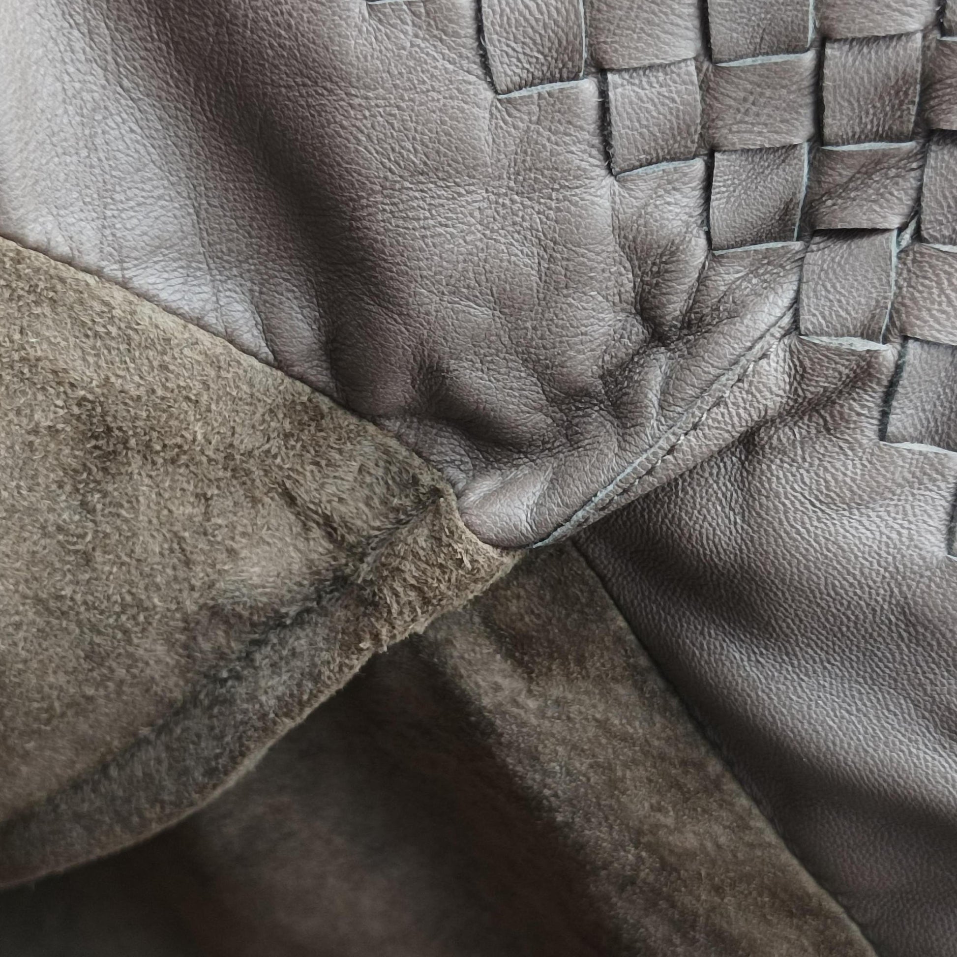 Intrecciato Shopper Acatl Brown lambskin B00191550Rイントレチャート ショッパー アキャトル ブラウン ラムスキン B00191550R