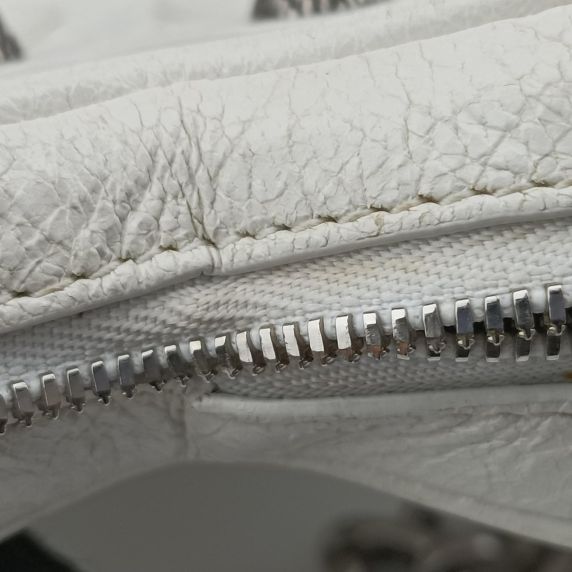 Le Cagole Heart Mini White lambskin 722781.9104.P.584046ル カゴーレ ハートミニ ホワイト ラムスキン 722781.9104.P.584046