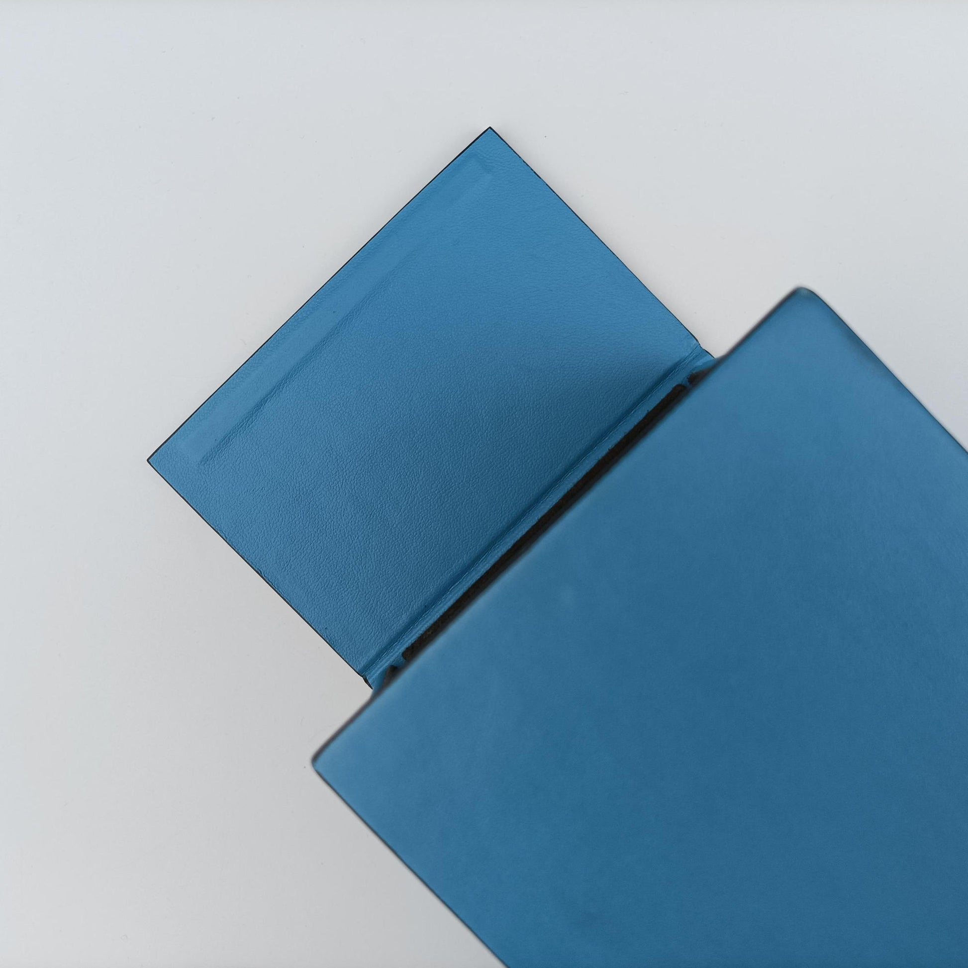 Box Packaging Blue Leather 8BT339 8BT339-ADP6 218-9047ボックス パッケージング ブルー レザー 8BT339 8BT339-ADP6 218-9047