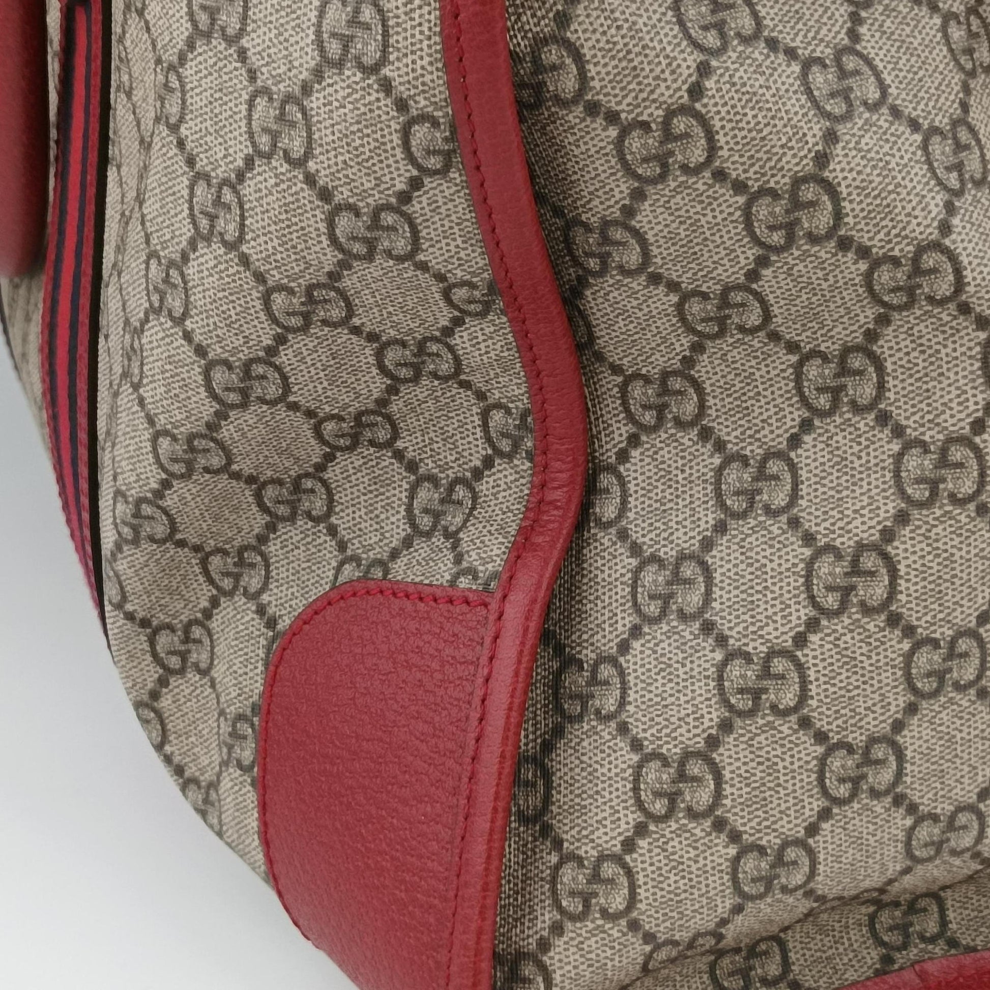 Soft GG Supreme Courrier Duffle Beige × Red PVC coated canvas×Leather 459311 F021128197ソフトGGスプリーム クーリエ ダッフル ベージュ × レッド PVCコーティングキャンバス×レザー 459311 F021128197
