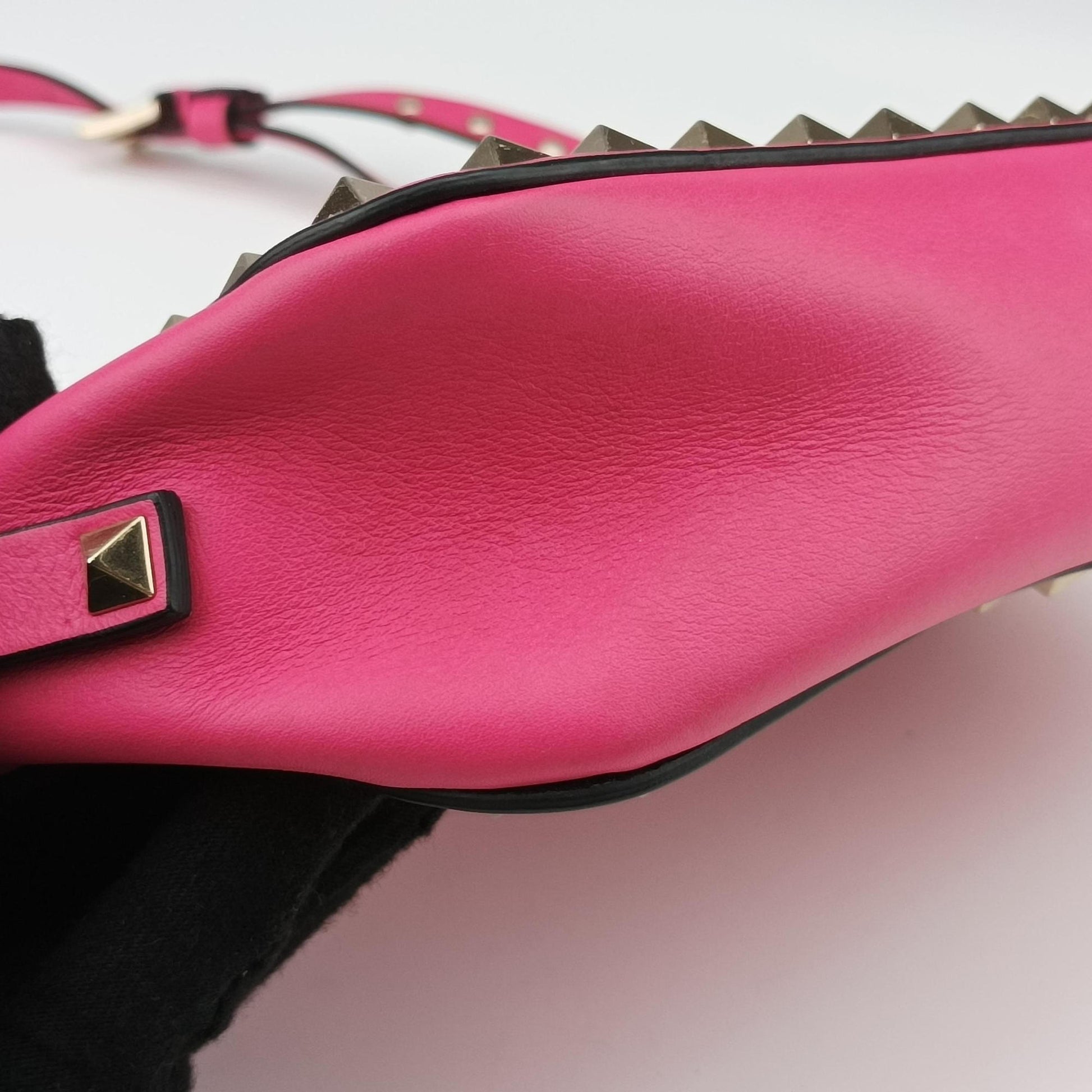 Rockstud Pink Leather TV-L809BOL2ロックスタッズ ピンク レザー TV-L809BOL2