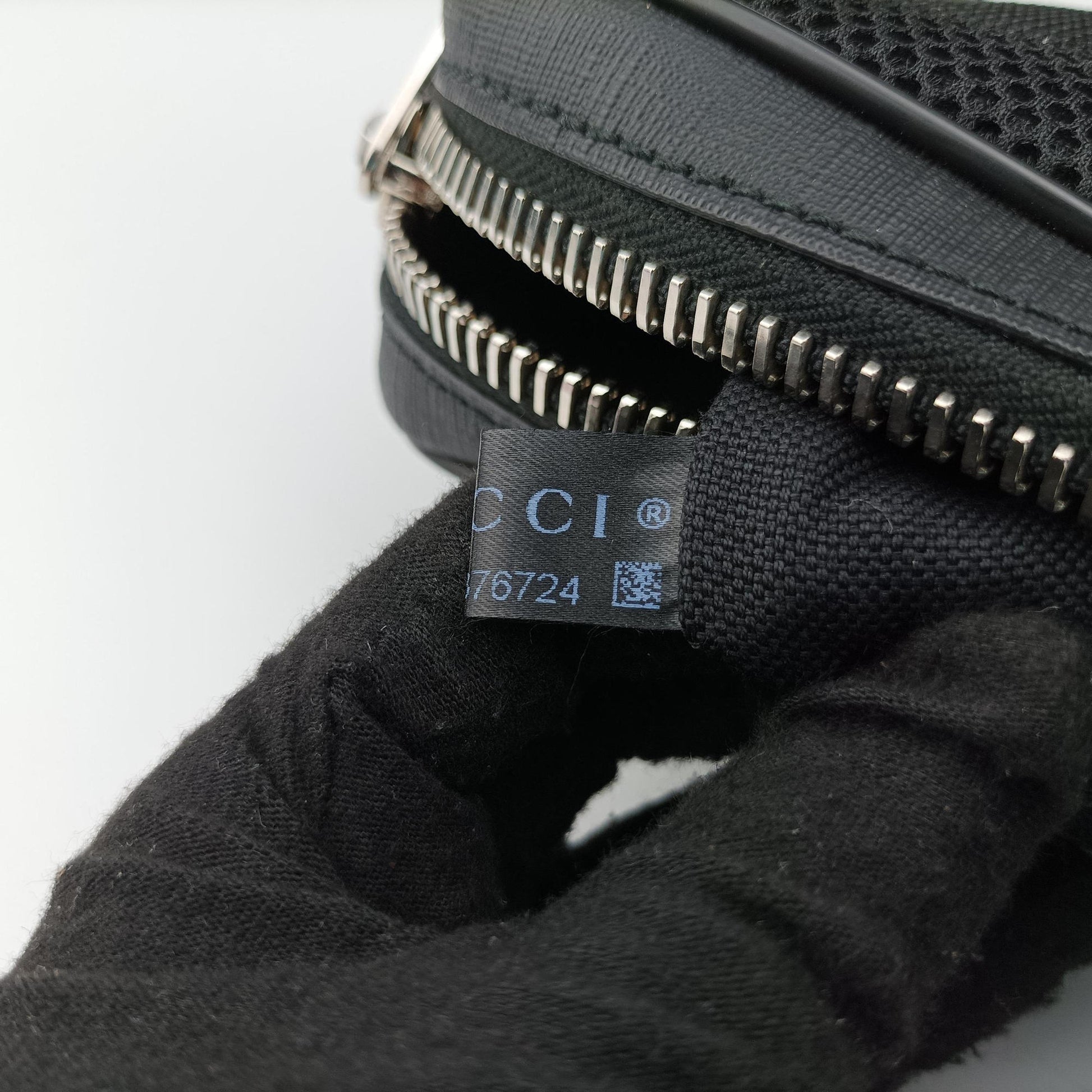 Night Courrier badge embellished Navy x Black PVC coated canvas 474293 E030376724ソフト GGスプリーム タイガー ネイビー×ブラック PVCコーティングキャンバス 474293 E030376724