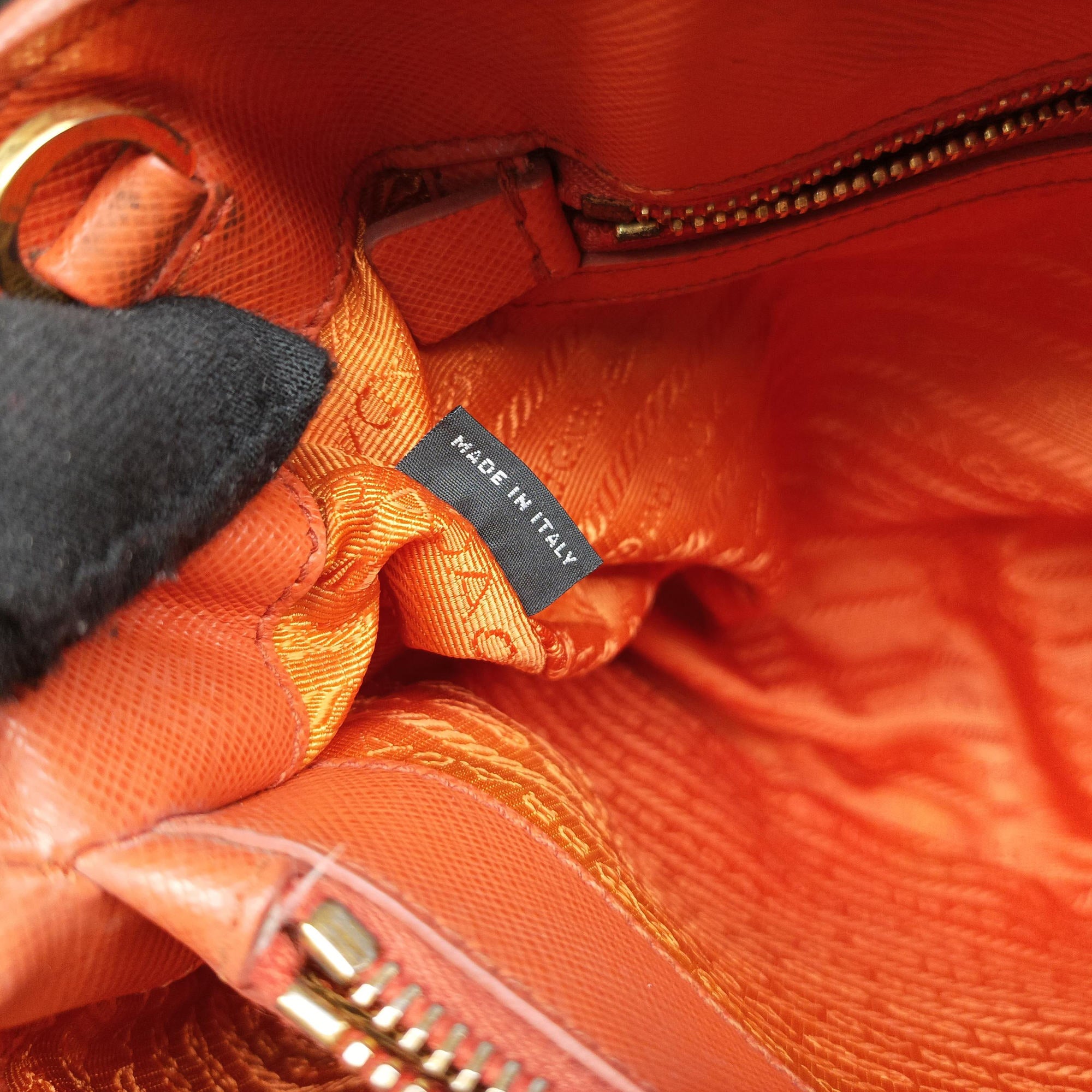 Galleria Orange SAFFIANO Leather BN1844 31/Aガレリア オレンジ サフィアーノレザー BN1844 31/A