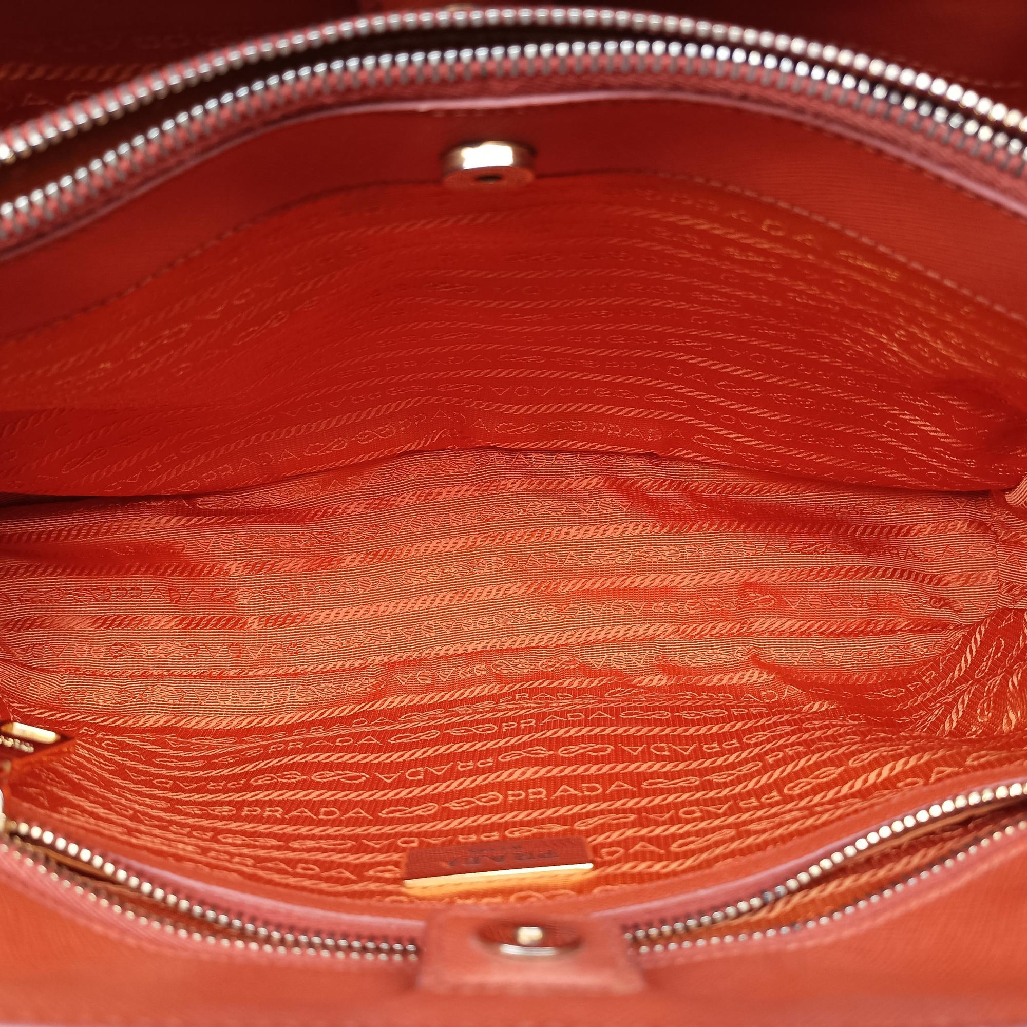 Galleria Orange SAFFIANO Leather BN1844 31/Aガレリア オレンジ サフィアーノレザー BN1844 31/A