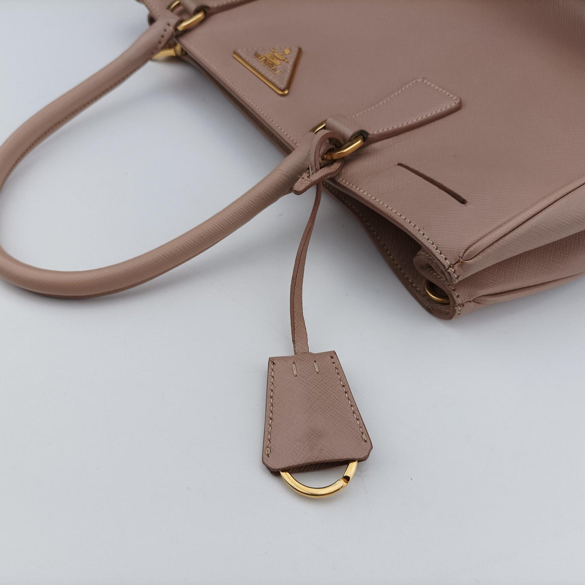 Galleria Pink SAFFIANO Leather BN1786 214ガレリア ピンク サフィアーノレザー BN1786 214