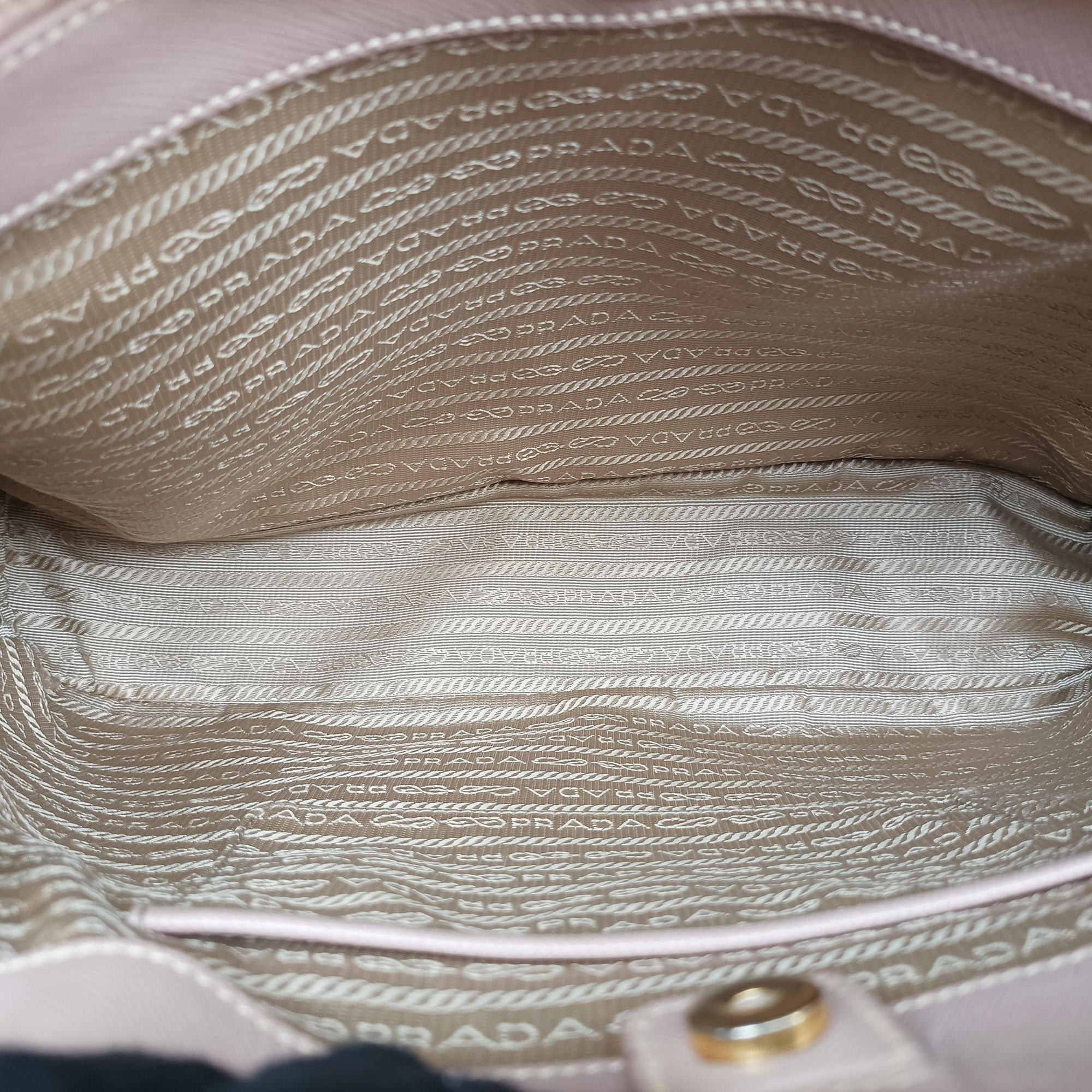 Galleria Pink SAFFIANO Leather BN1786 214ガレリア ピンク サフィアーノレザー BN1786 214