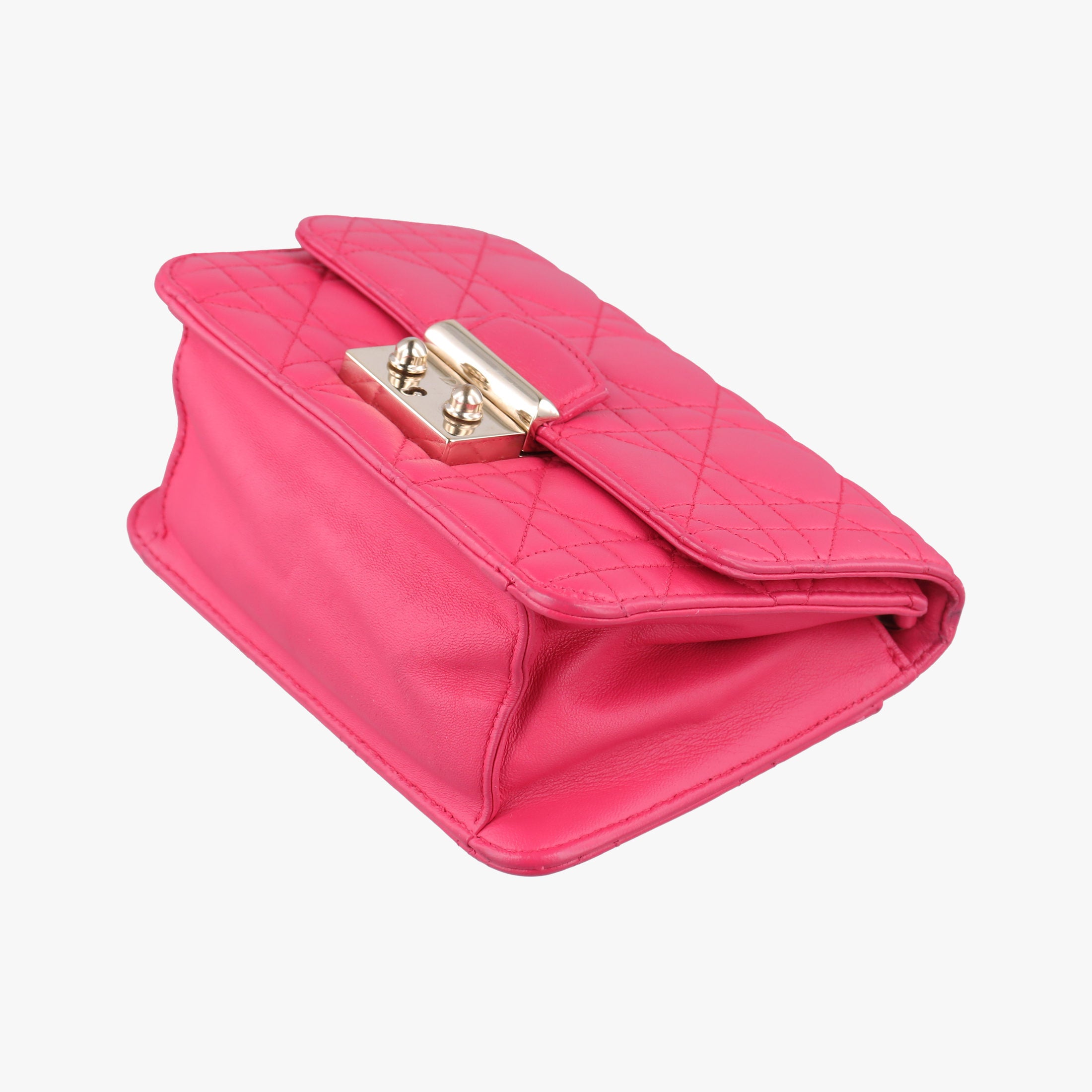Cannage New Lock Rose lambskin 12-MA-1104カナージュ ニューロック ローズ レッド ラムスキン 12-MA-1104