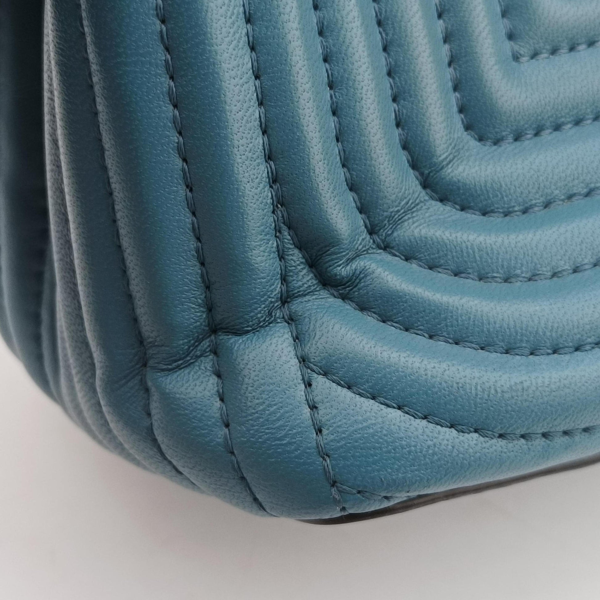 Dotcom Click Small Blue Leather 8BN299 8BN299-I8F-169-0501ドットコム クリック スモール ブルー レザー 8BN299 8BN299-I8F-169-0501