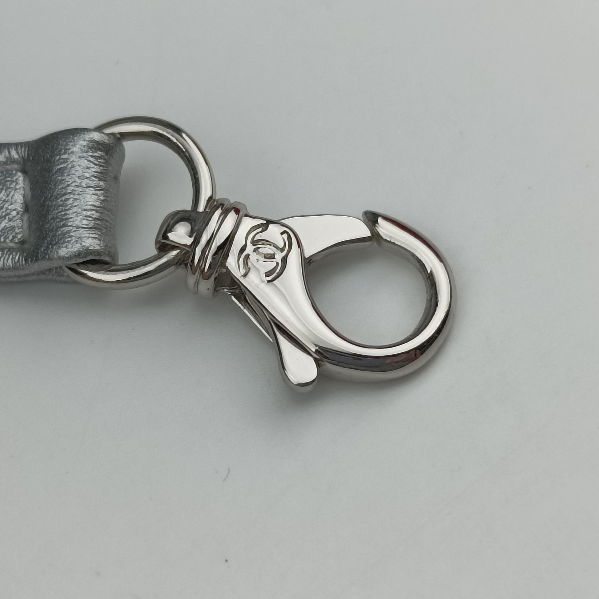 GABRIELLE Silver Leather A93825 24657871ガブリエル シルバー レザー A93825 24657871