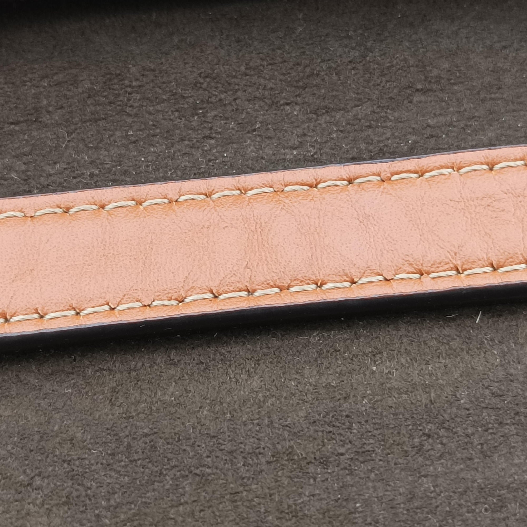 Fab Brown Leather 8BT317 8BT325 AAIW F0QVKファブ ブラウン レザー 8BT317 8BT325 AAIW F0QVK