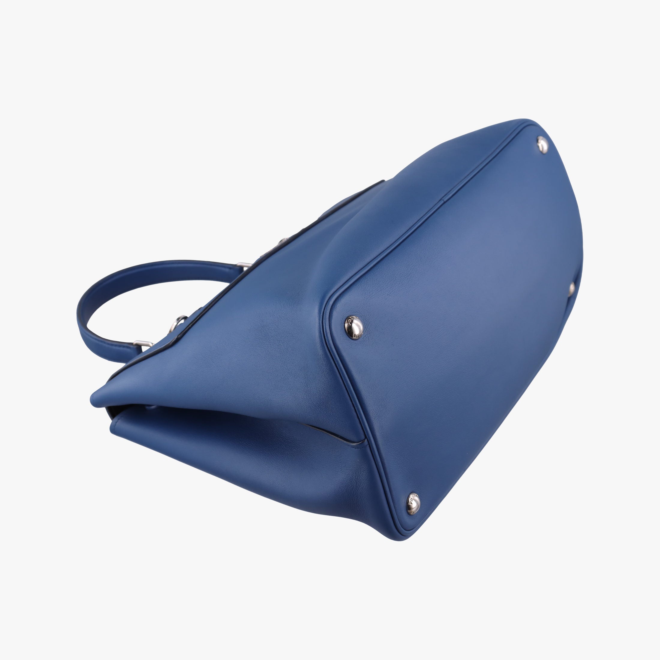 Half Flap Double Turn Lock Blue SAFFIANO Leather BN2821 117 Fハーフフラップダブルターンロック ブルー サフィアーノレザー BN2821 117 F